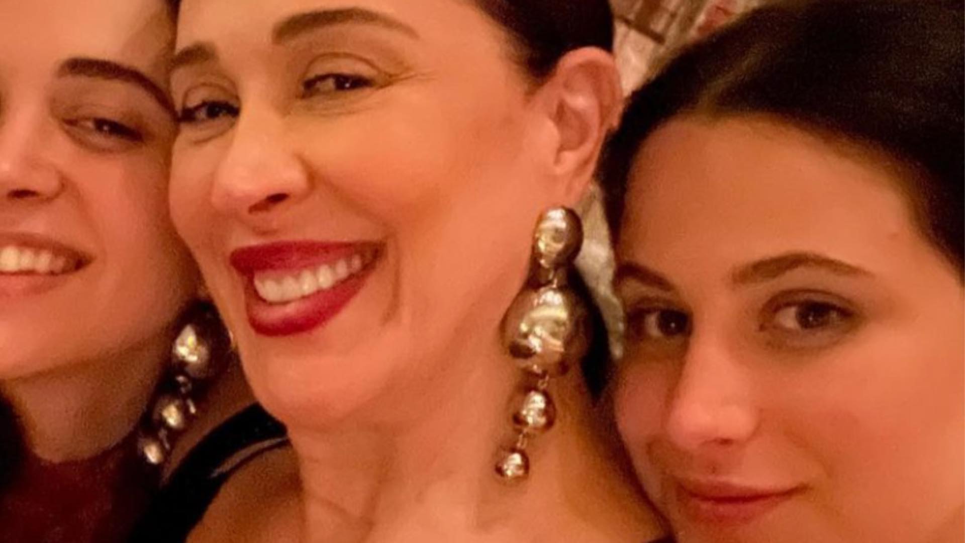 Claudia Raia curte noite em Nova York ao lado da filha, Sophia: “Muito amor”