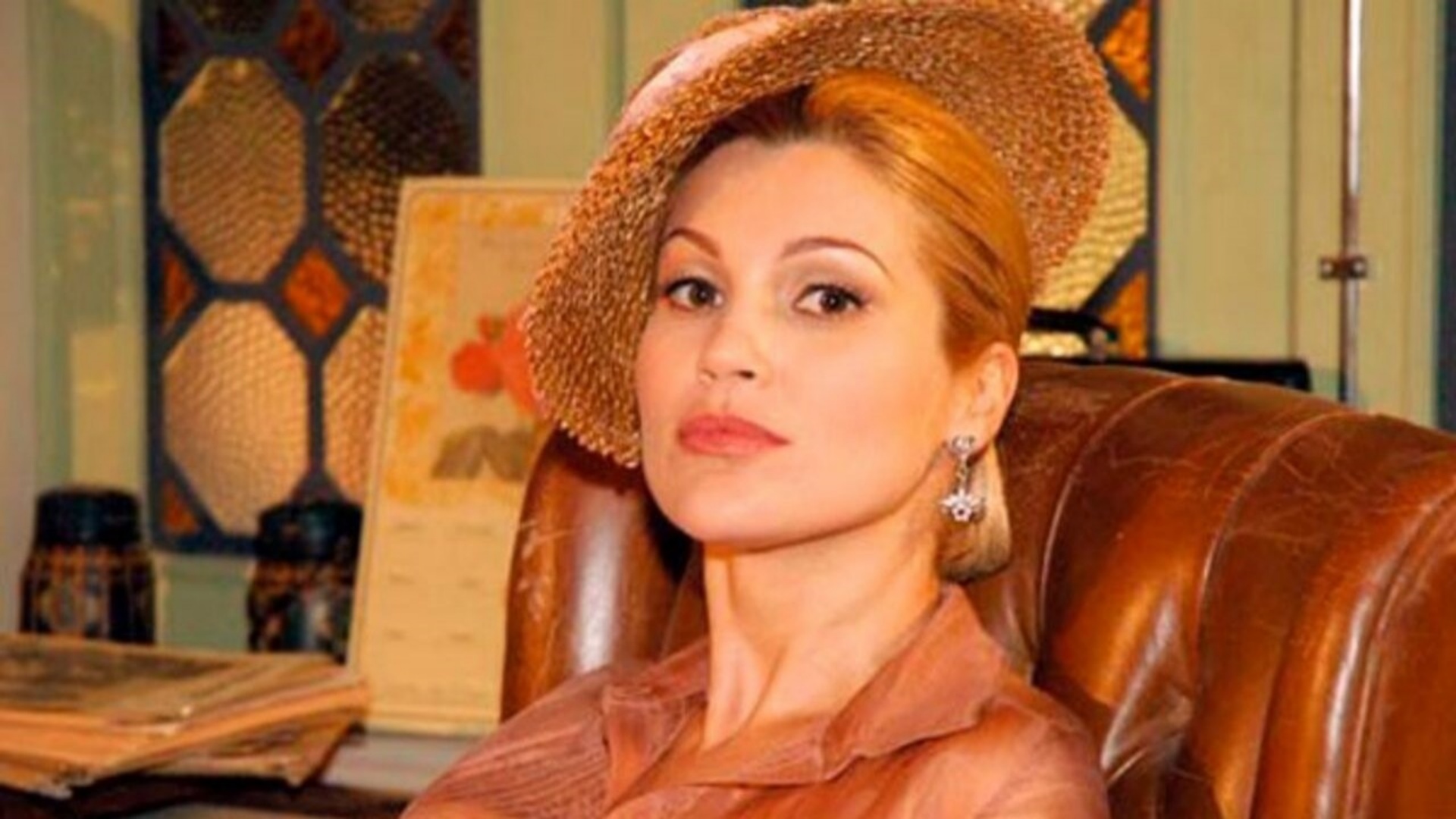 Flávia Alessandra recorda seus papéis marcantes na TV e celebra: ”Dia do ator”