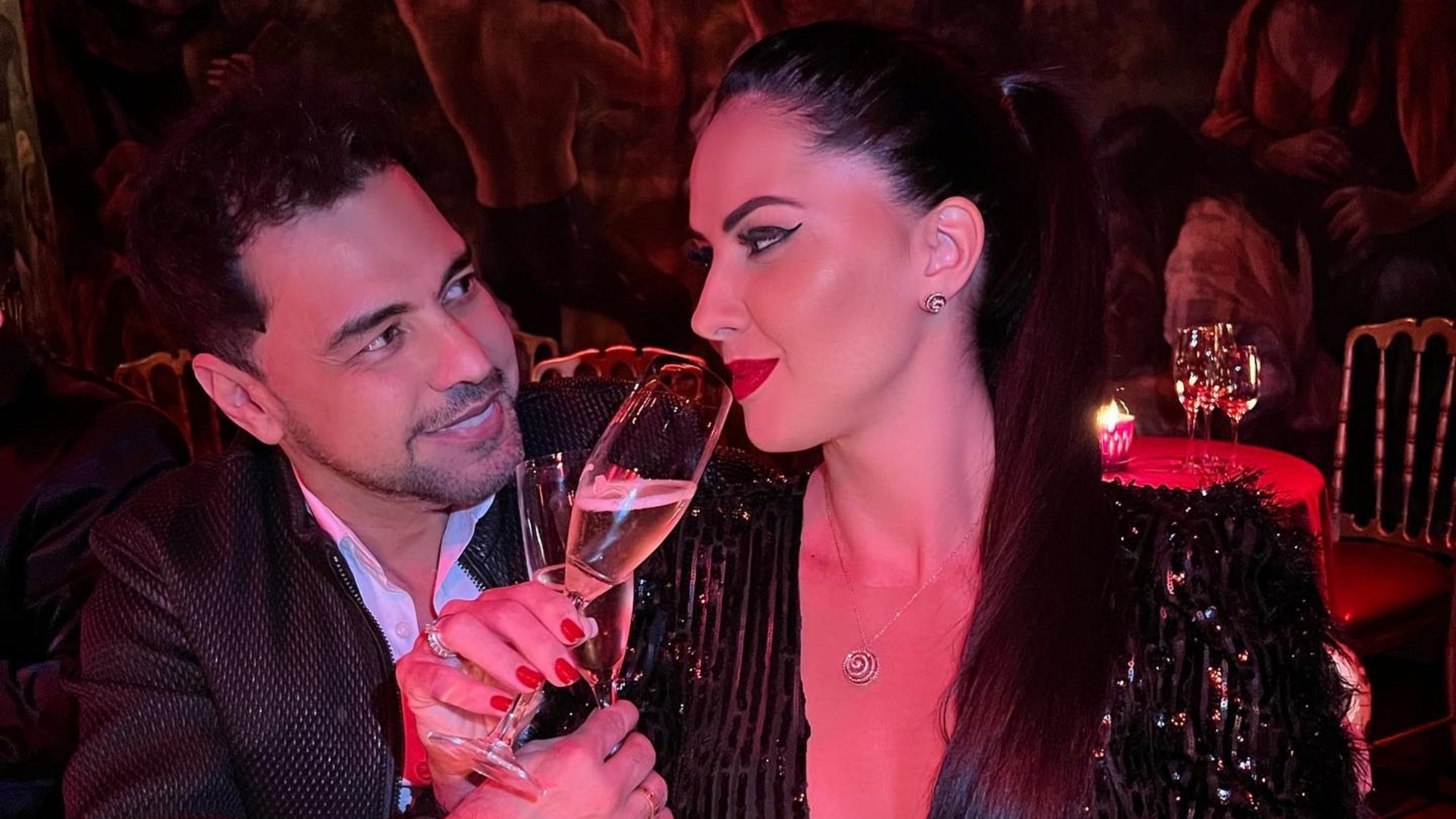 Com clique romântico, Graciele Lacerda se declara no aniversário de Zezé Di Camargo