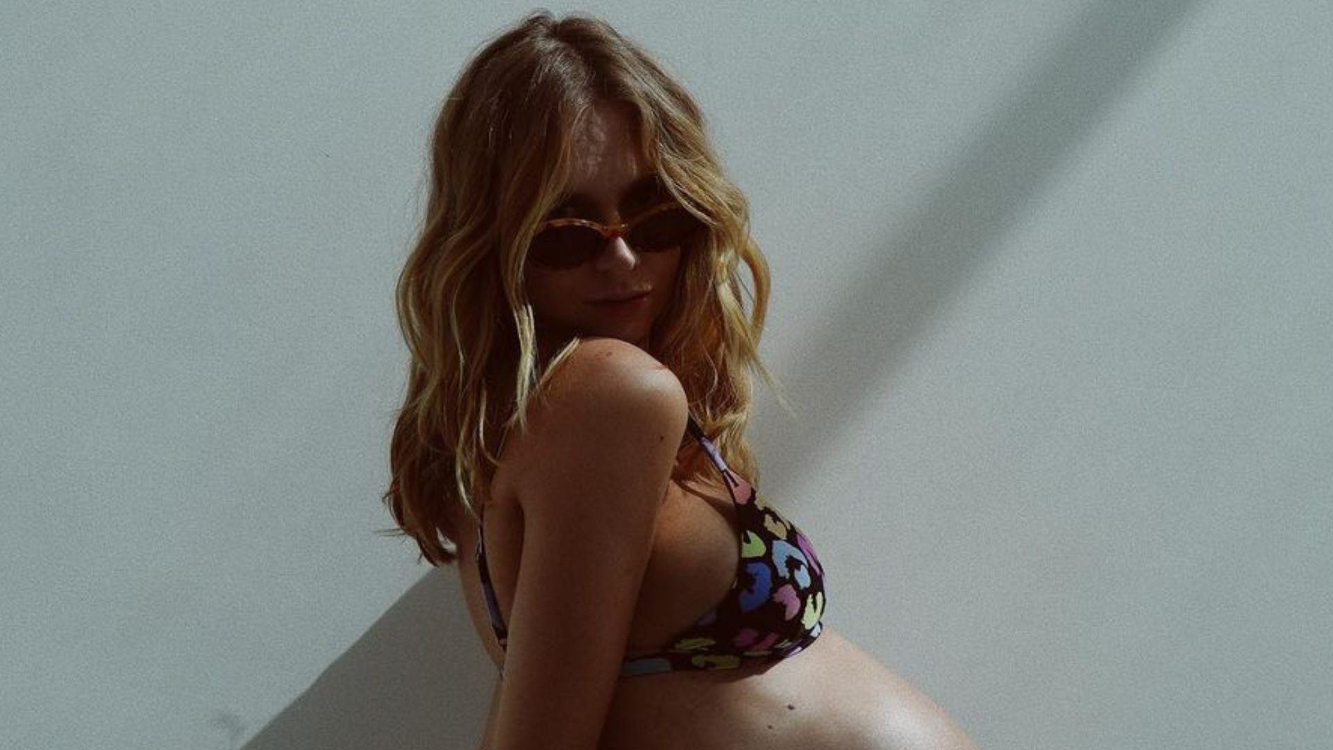 Isabella Scherer completa 35 semanas de gravidez e brinca: ”Não é normal esse tamanho de barriga”