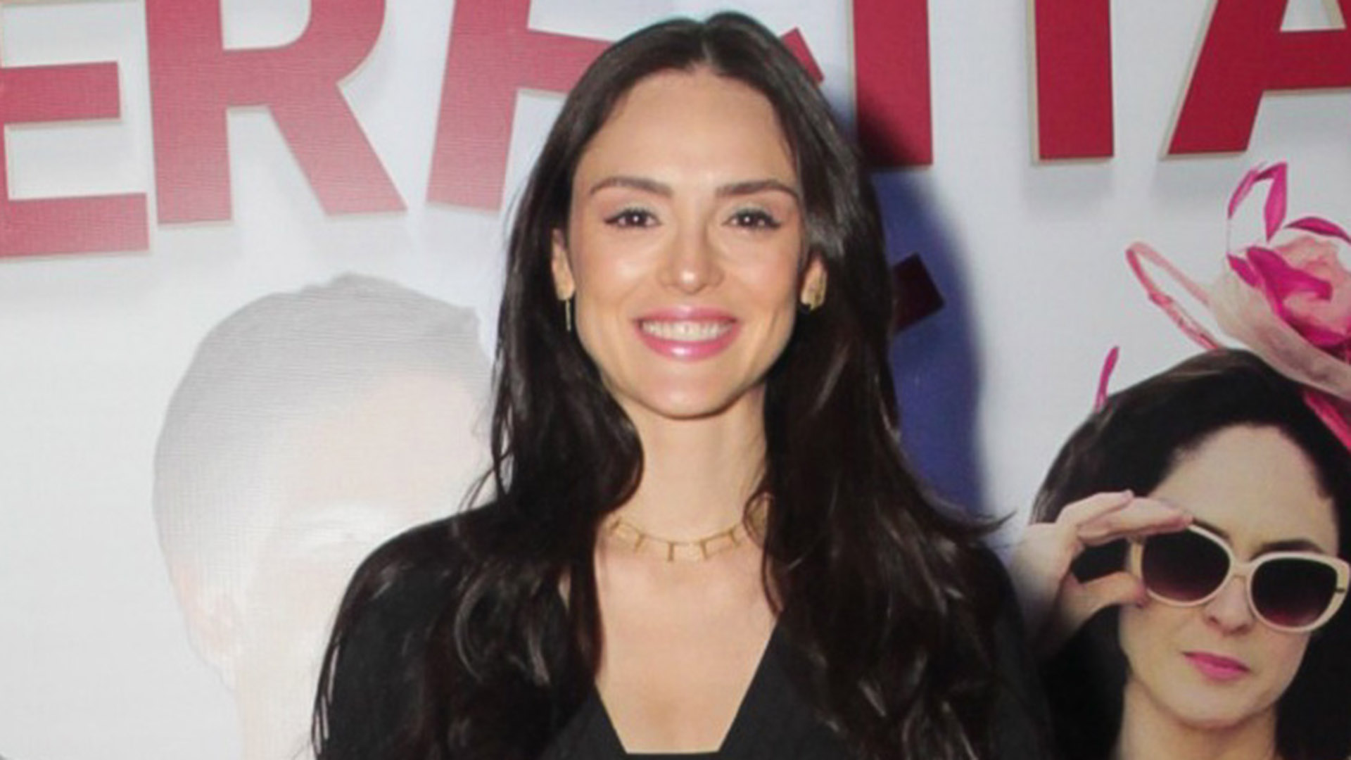 Isabelle Drummond faz rara aparição em público em noite especial