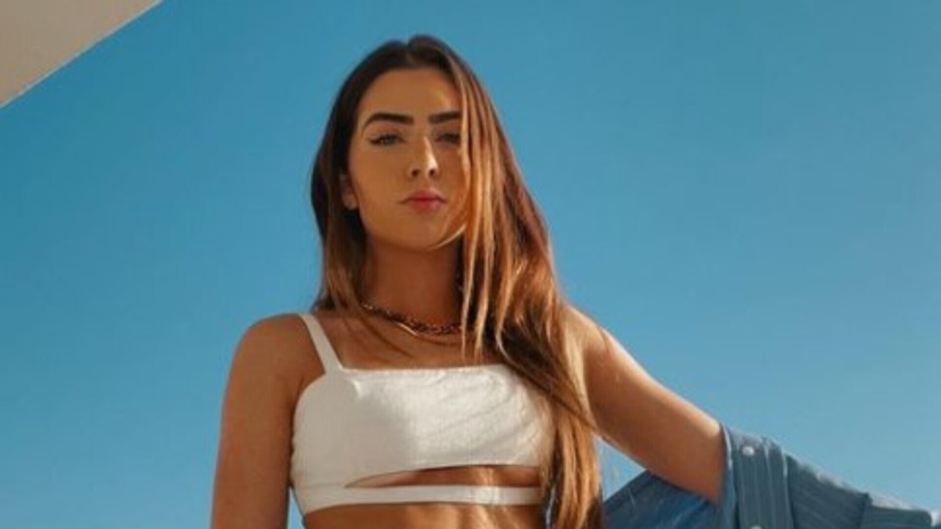 Jade Picon passa por procedimento médico e se afasta das redes sociais