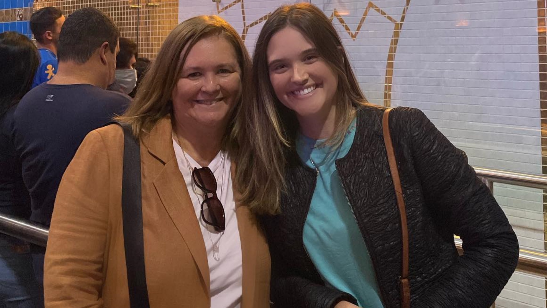 Juliana Paiva visita Basílica Nossa Senhora Aparecida ao lado da mãe: “Rogai por todos nós”