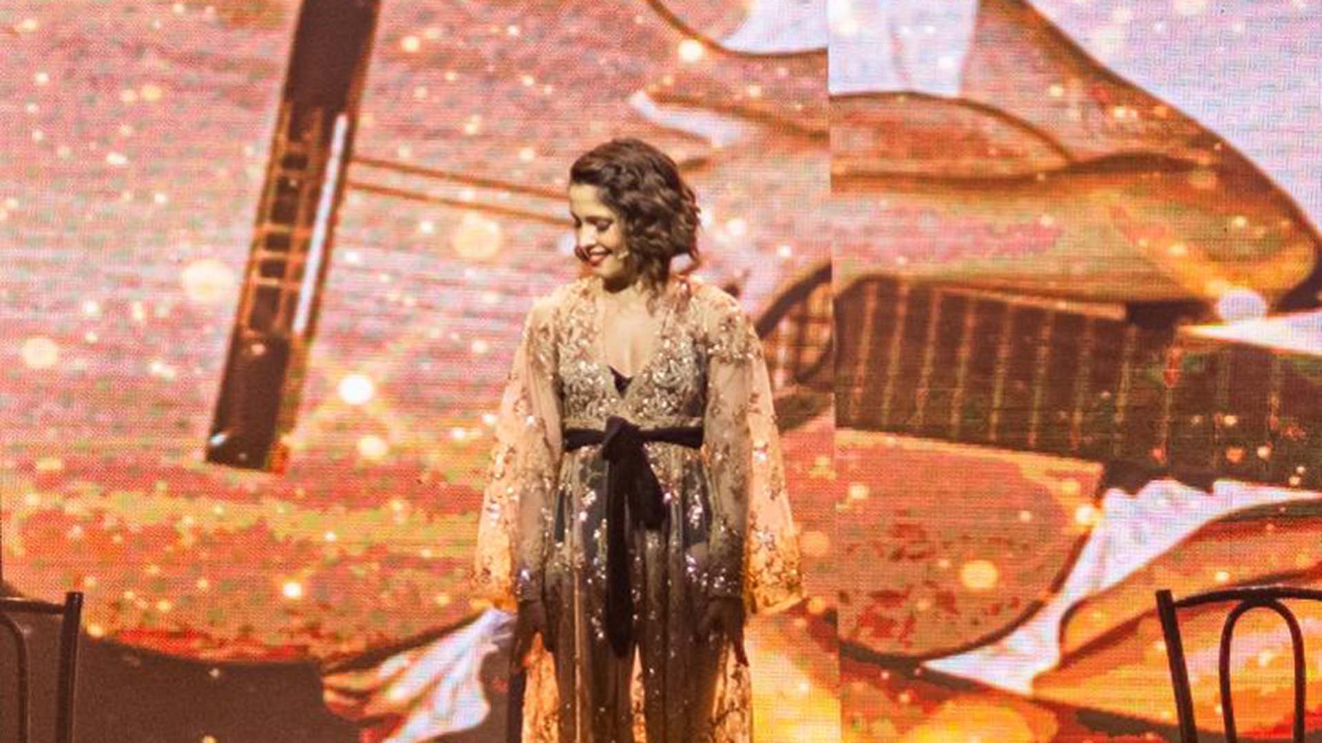 Jullie celebra o sucesso no musical ‘Elas Brilham – Vozes que Iluminam e Transformam o mundo’