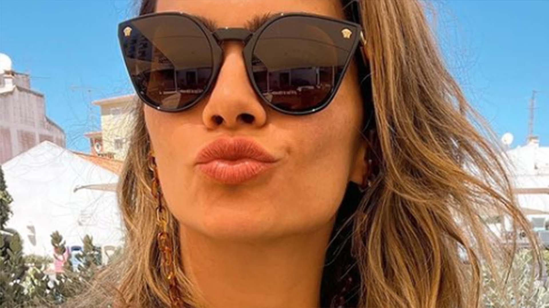 De biquíni, Kelly Key exibe o decote poderoso em nova foto