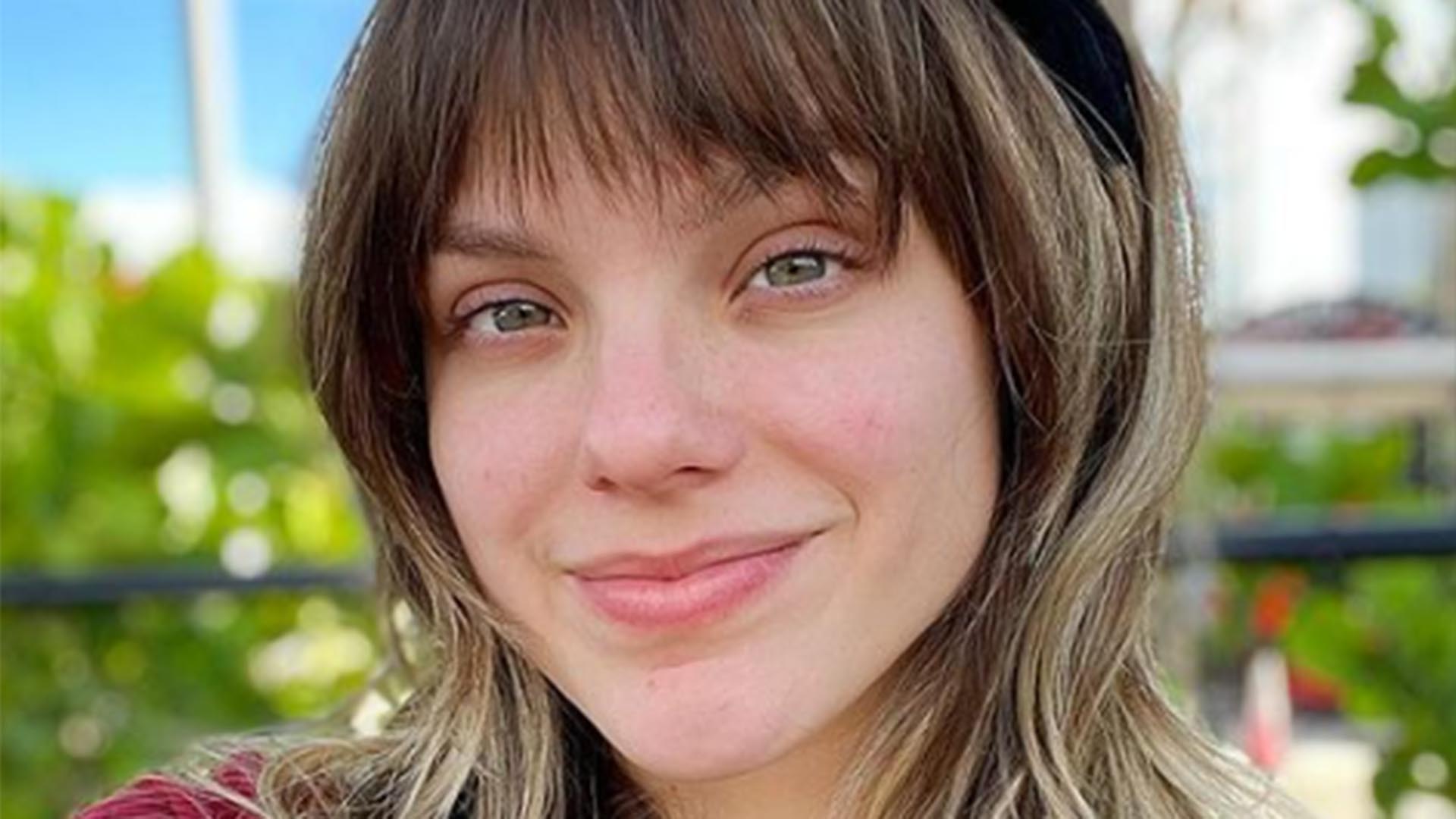 Ex-TV Globinho, Leticia Navas exibe barrigão de grávida em novo ensaio