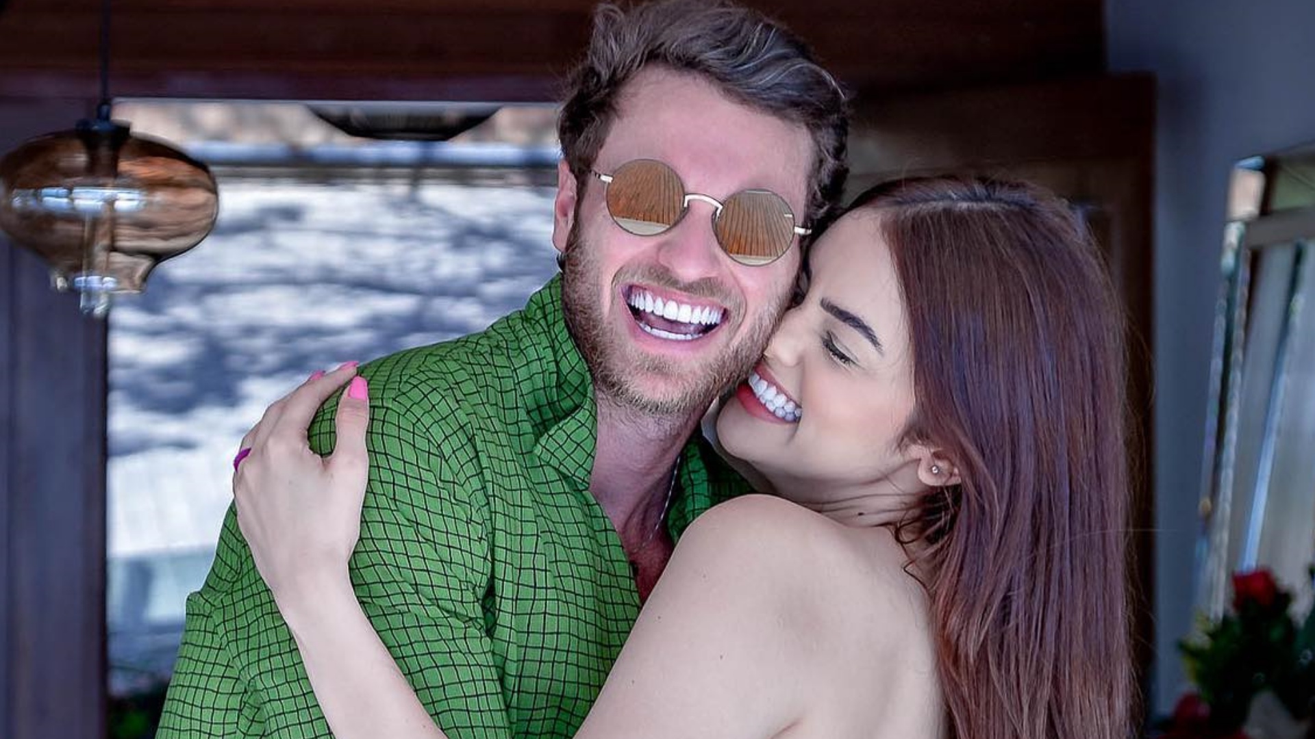 Lucas Bissoli surge em momento romântico com Eslovênia Marques e se declara: “Motivo do meu sorriso”