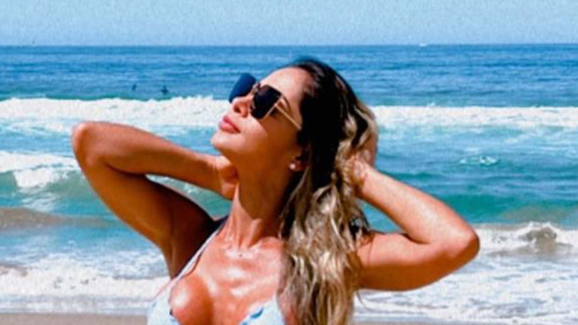 Magérrima, Maíra Cardi mostra fotos de biquíni e faz desabafo