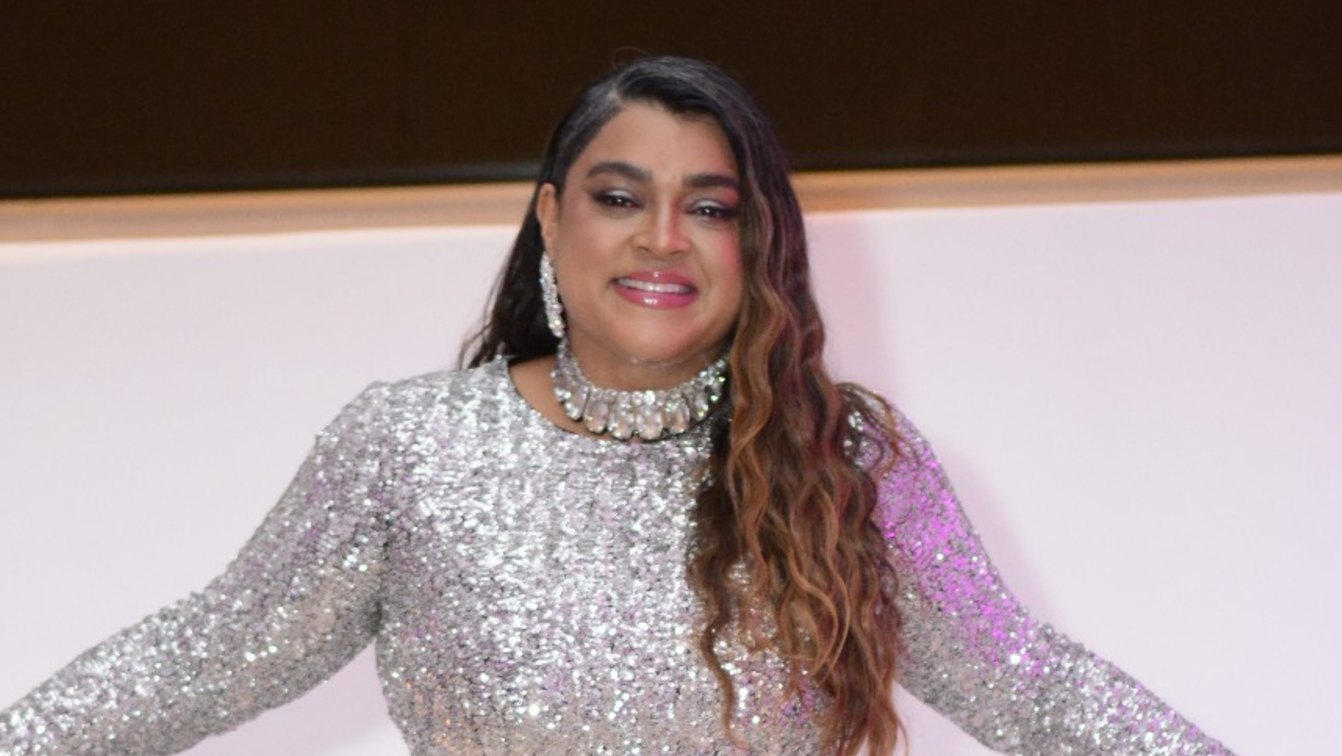 Preta Gil faz festa de 48 anos no Museu do Amanhã, no Rio, com presença de famosos