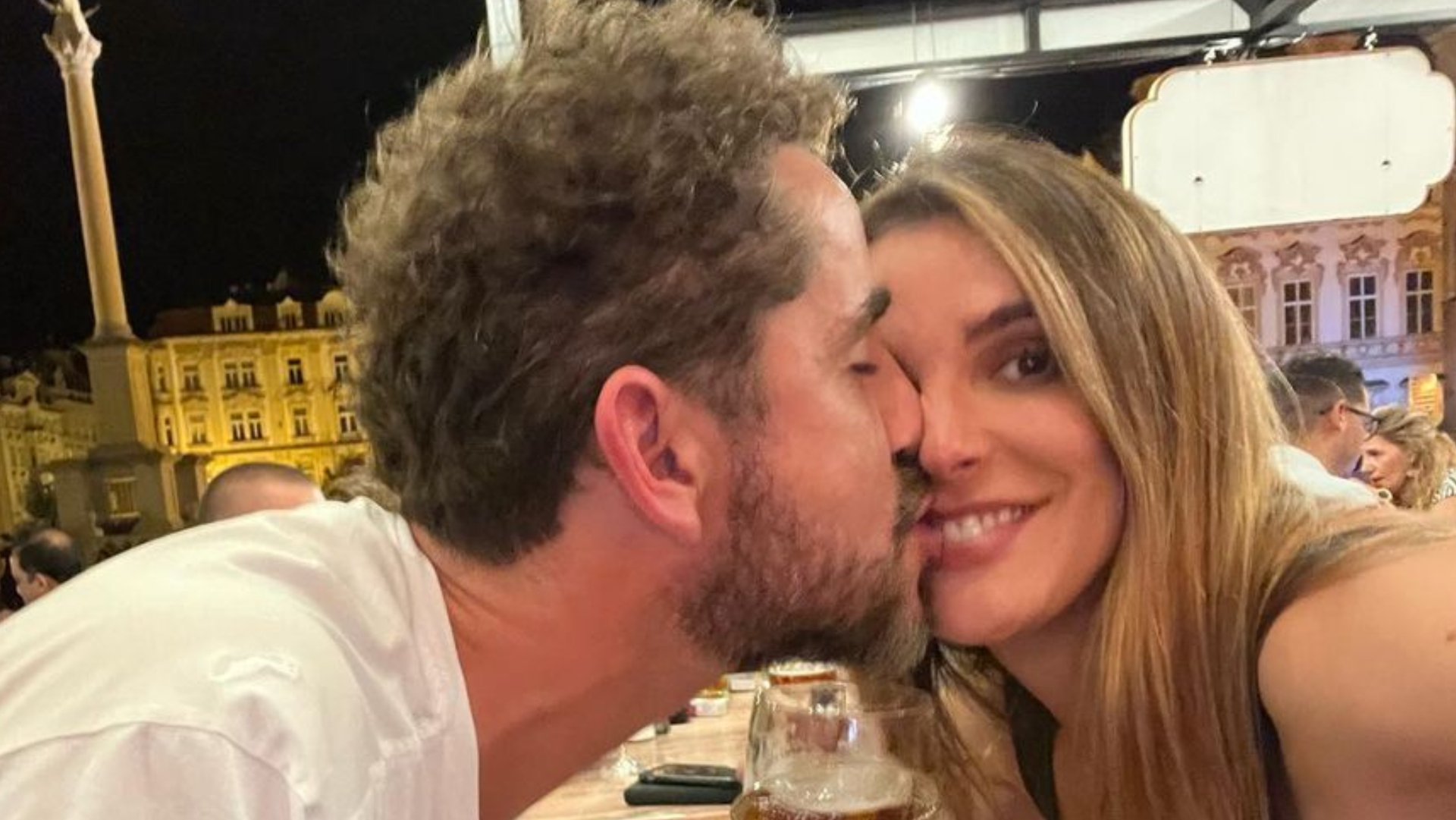 Rafa Brites e Felipe Andreoli surgem em cliques românticos durante viagem: ”Fugidinha pra namorar”