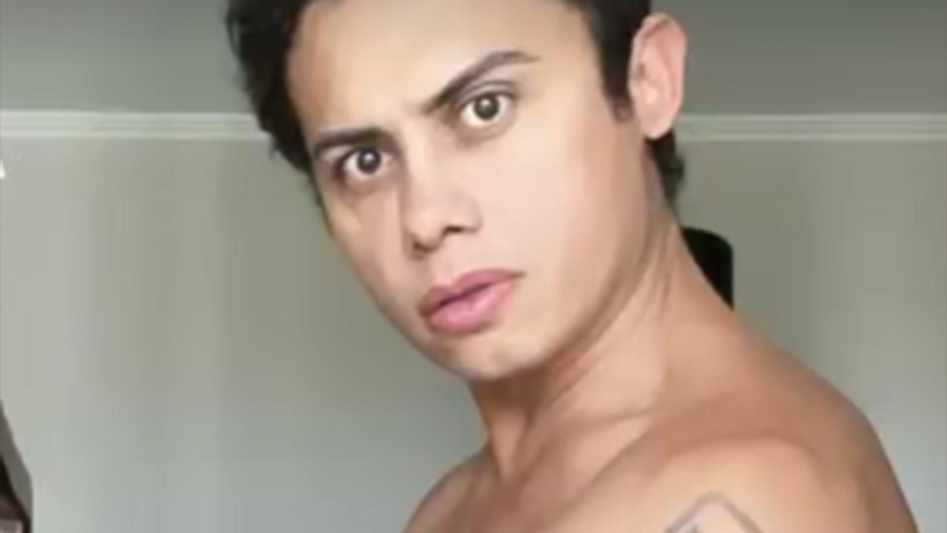 Silvero Pereira, o Zaquieu de Pantanal, tira toda a roupa nas redes sociais
