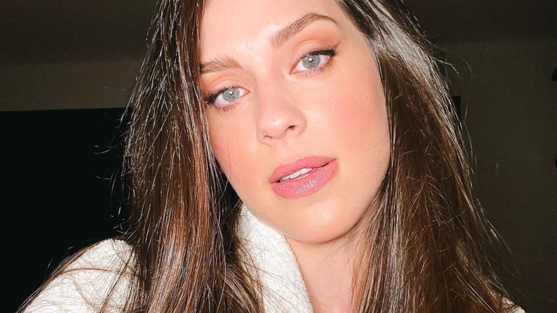 Sophia Abrahão muda o visual e surge ruiva: “Linda demais”