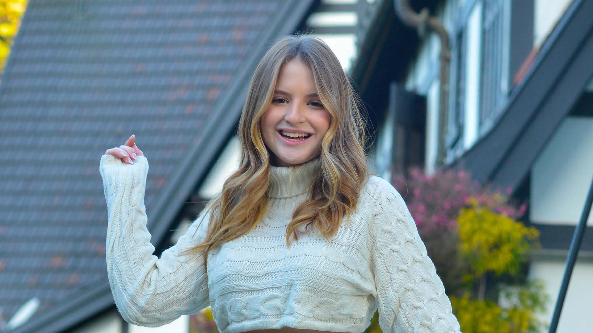 Sophia Valverde celebra o sucesso de Poliana Moça: ‘Sou muito grata’