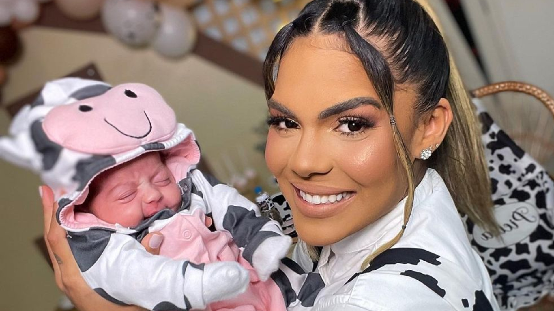 Tays Reis mostra festinha de mesversário da filha, Pietra