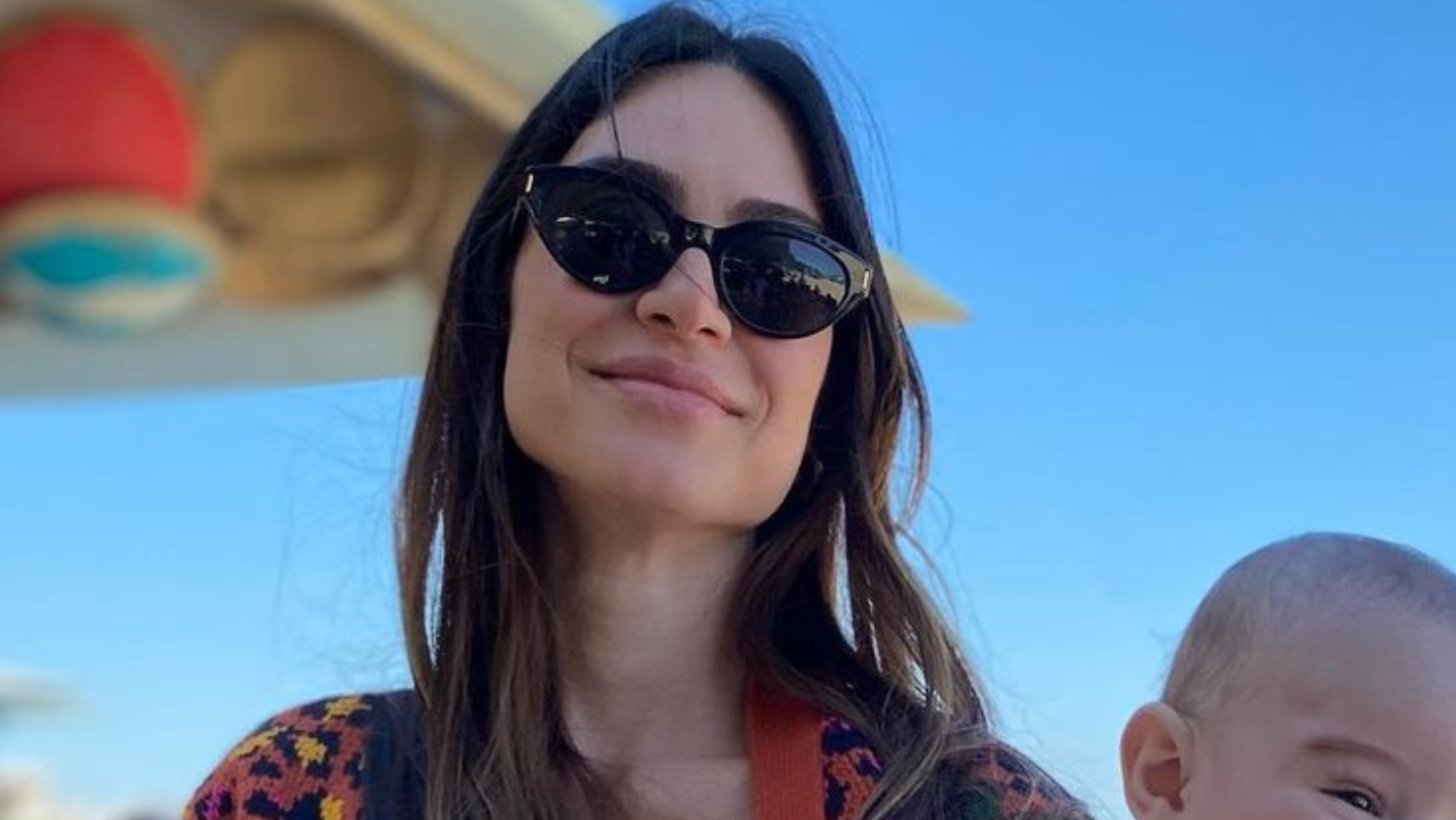 Filho de Thaila Ayala dá show de fofura ao mandar beijo em fotos