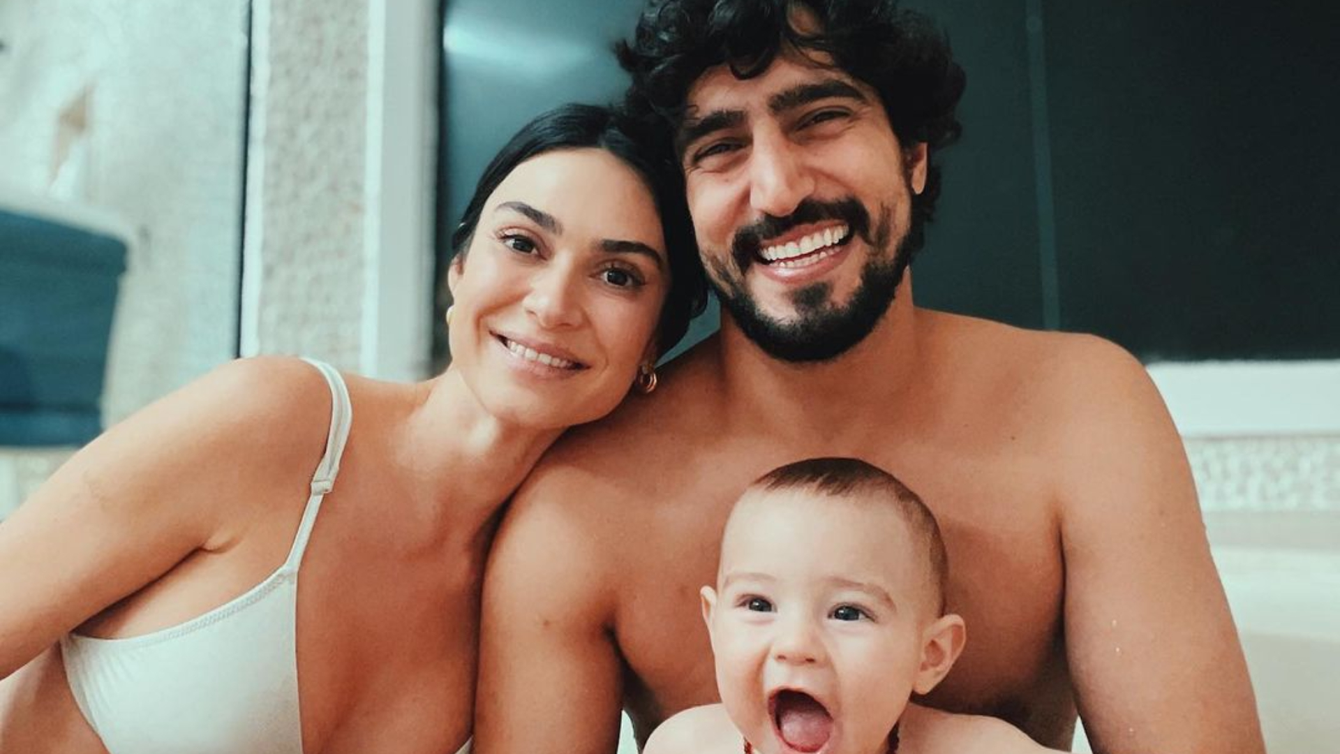 Thaila Ayala flagra cena encantadora do marido e do filho: ”Se tem domingo melhor, desconheço”