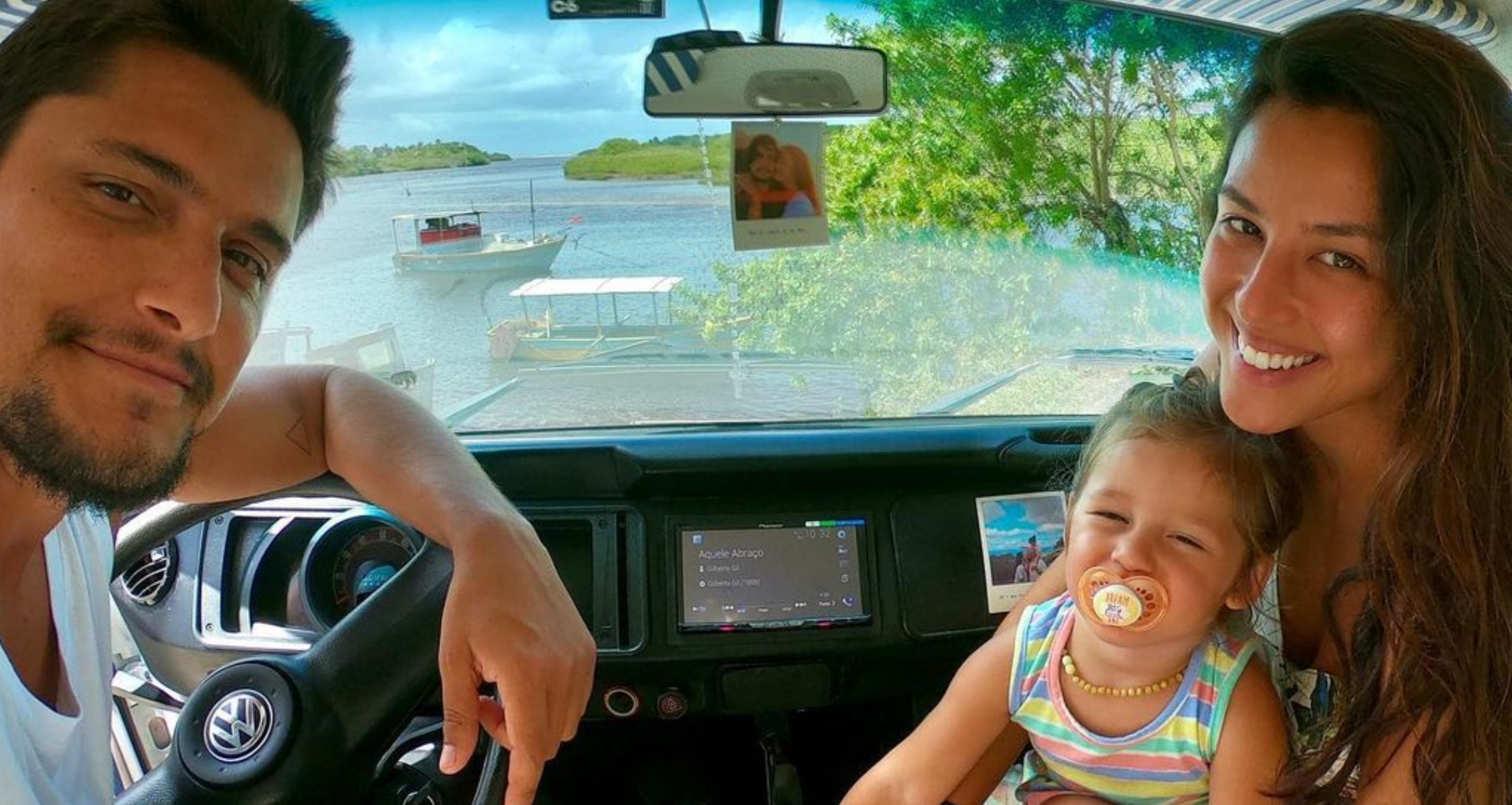Yanna Lavigne anuncia volta de viagem de kombi com a família: ”Agora com nova integrante”
