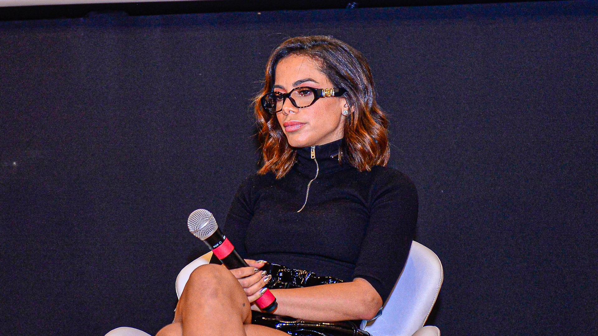 Anitta revela que foi diagnosticada com vírus que pode desencadear a esclerose múltipla