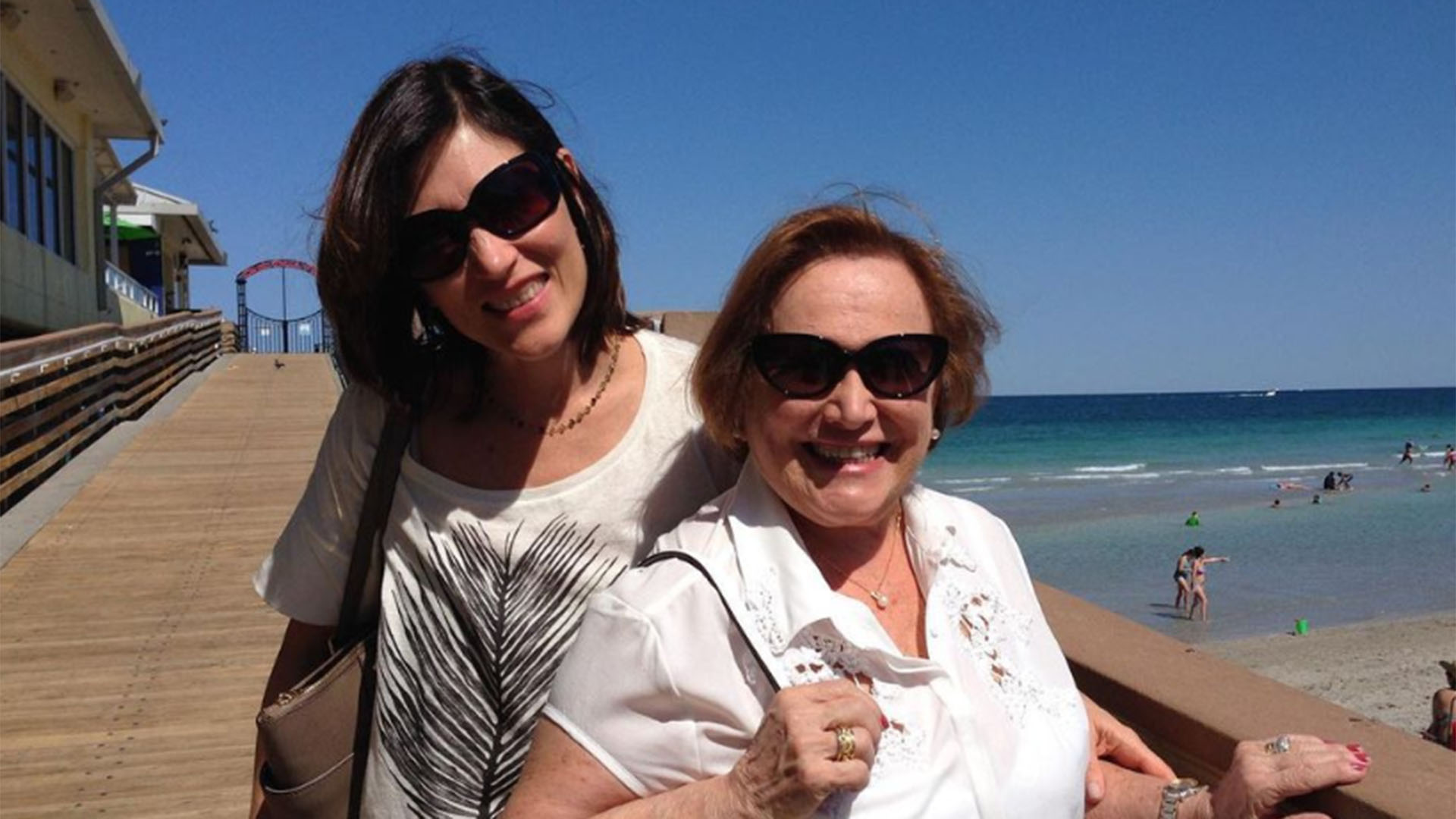 Filha de Nicette Bruno diz que o espírito da mãe foi visitar ator no hospital
