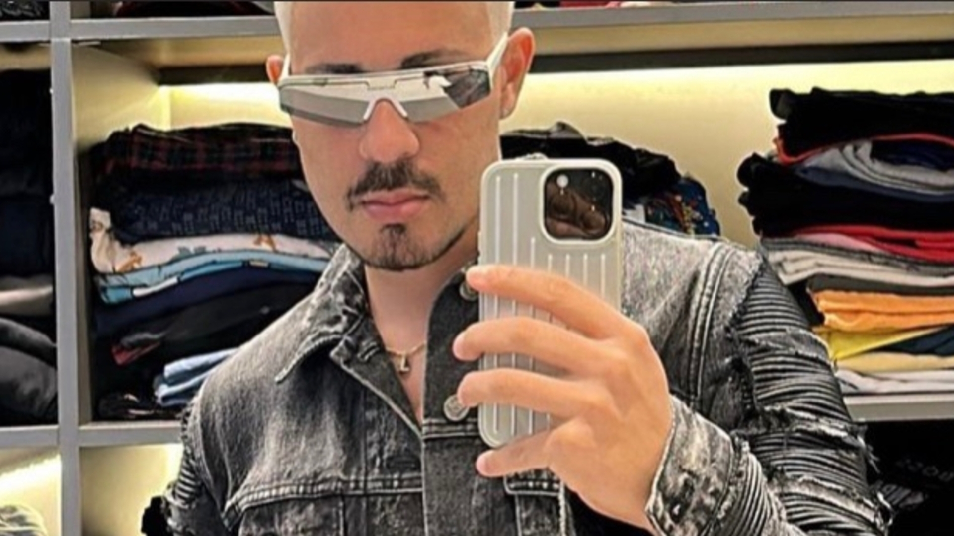 Carlinhos Maia surpreende seguidores ao revelar seu novo visual para o final de ano