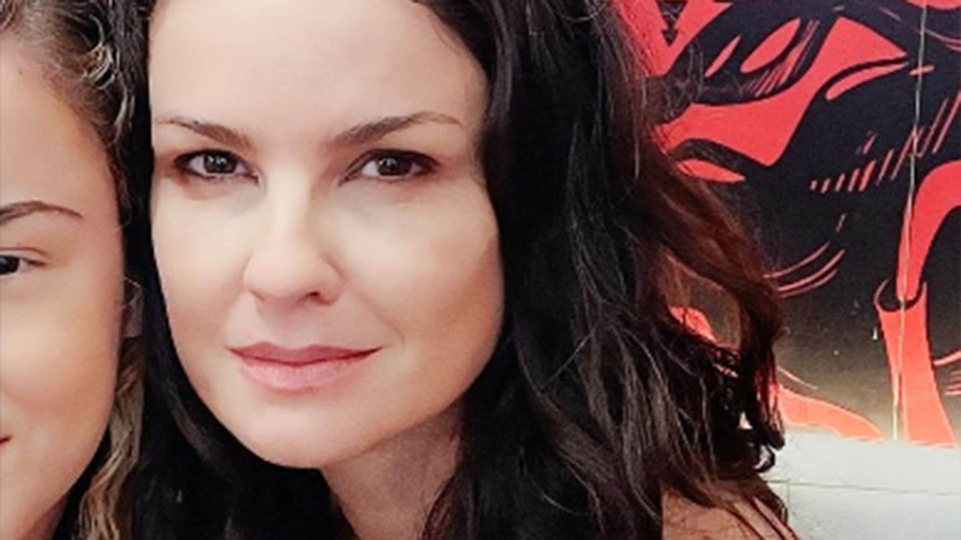 Carolina Kasting exibe foto inédita com a filha de 17 anos