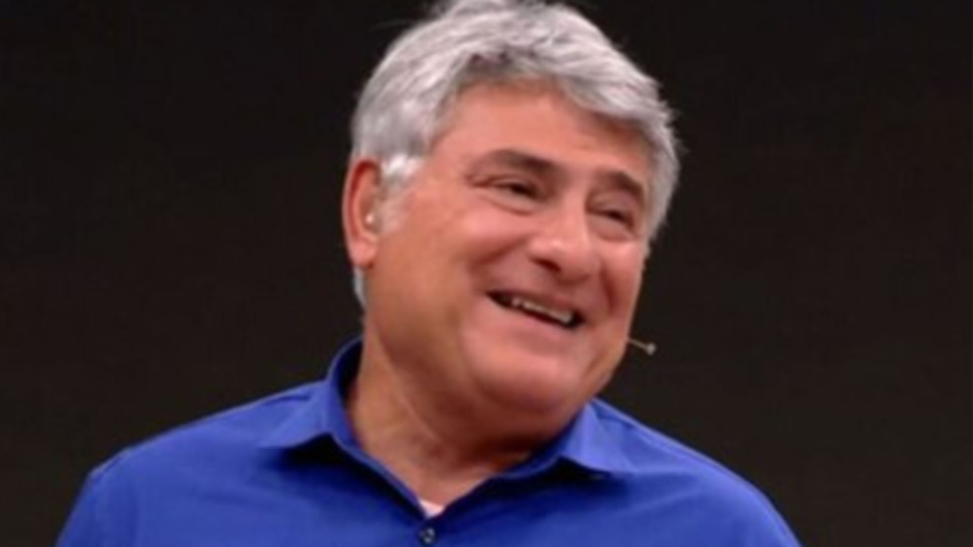 Cléber Machado manda recado para Pelé ao vivo na Globo