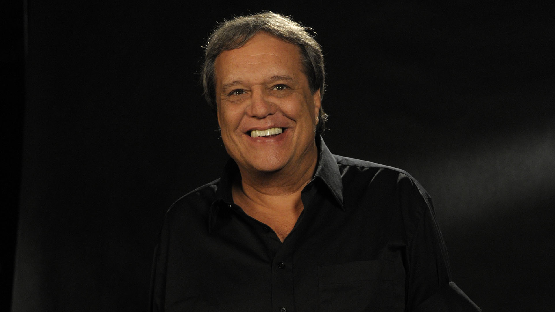 Aos 75 anos, Dennis Carvalho está internado no Rio de Janeiro, diz colunista