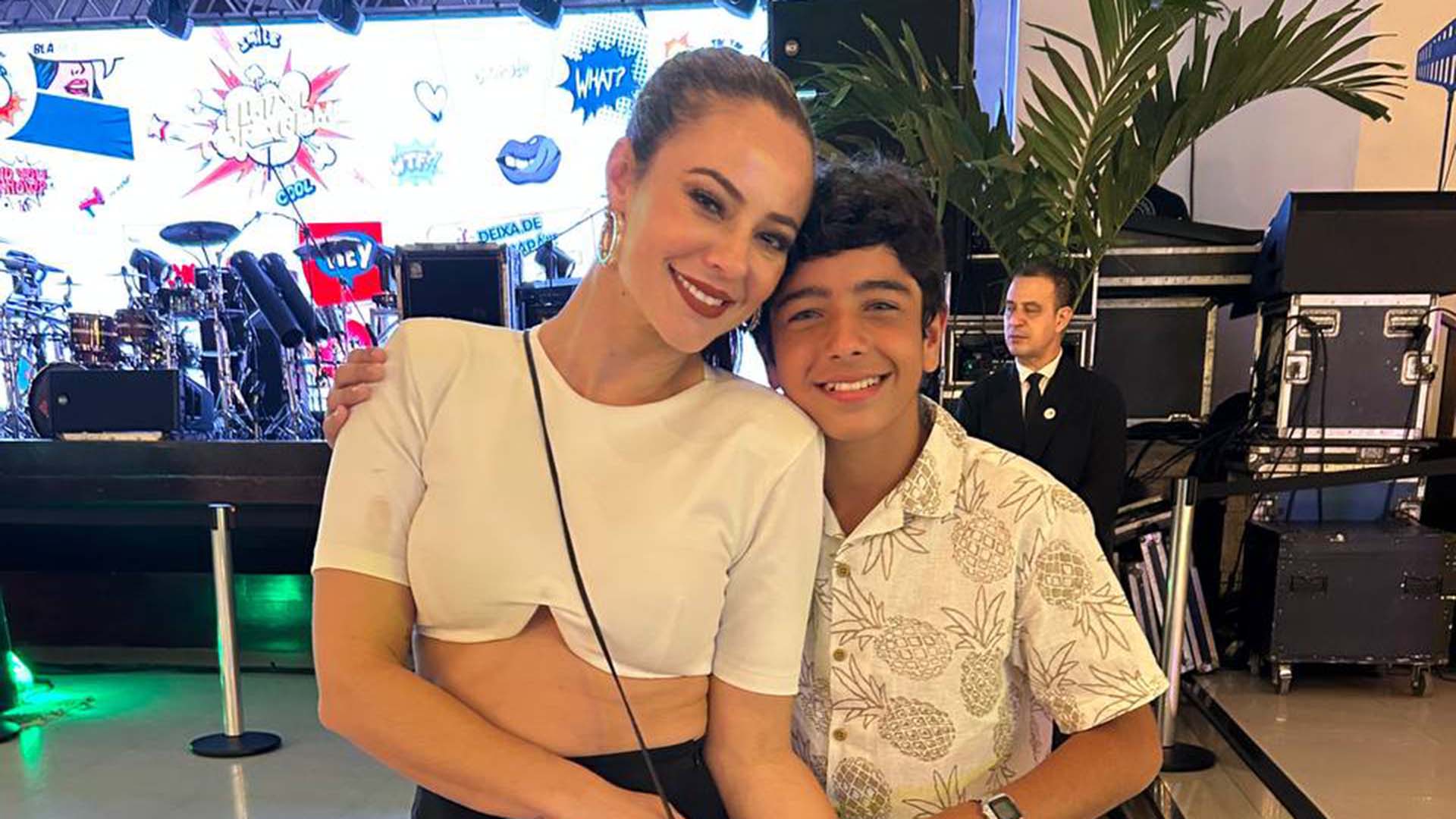 Diogo Caruso celebra o encerramento de Cara e Coragem em festa com o elenco