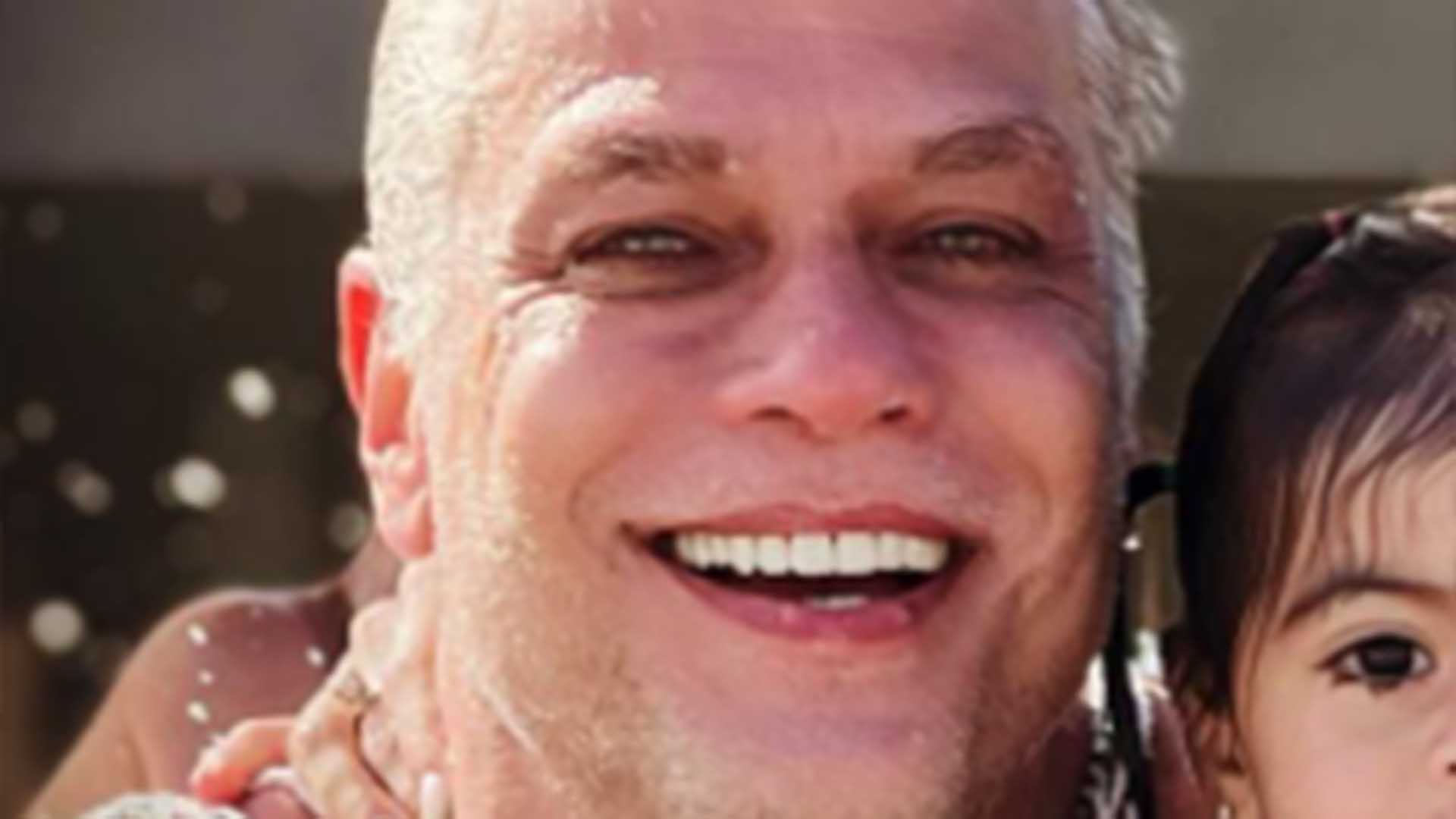 Filha caçula de Fábio Assunção explode o fofurômetro ao exibir sorrisão em nova foto