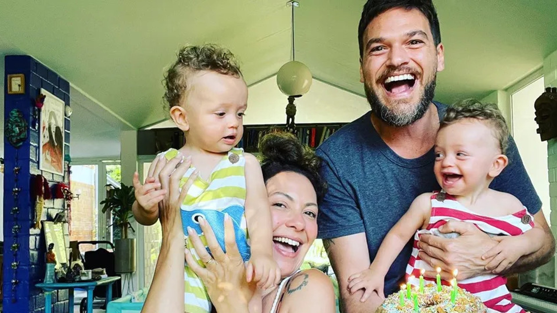Fabiula Nascimento e Emilio Dantas comemoram aniversário de 11 meses dos gêmeos
