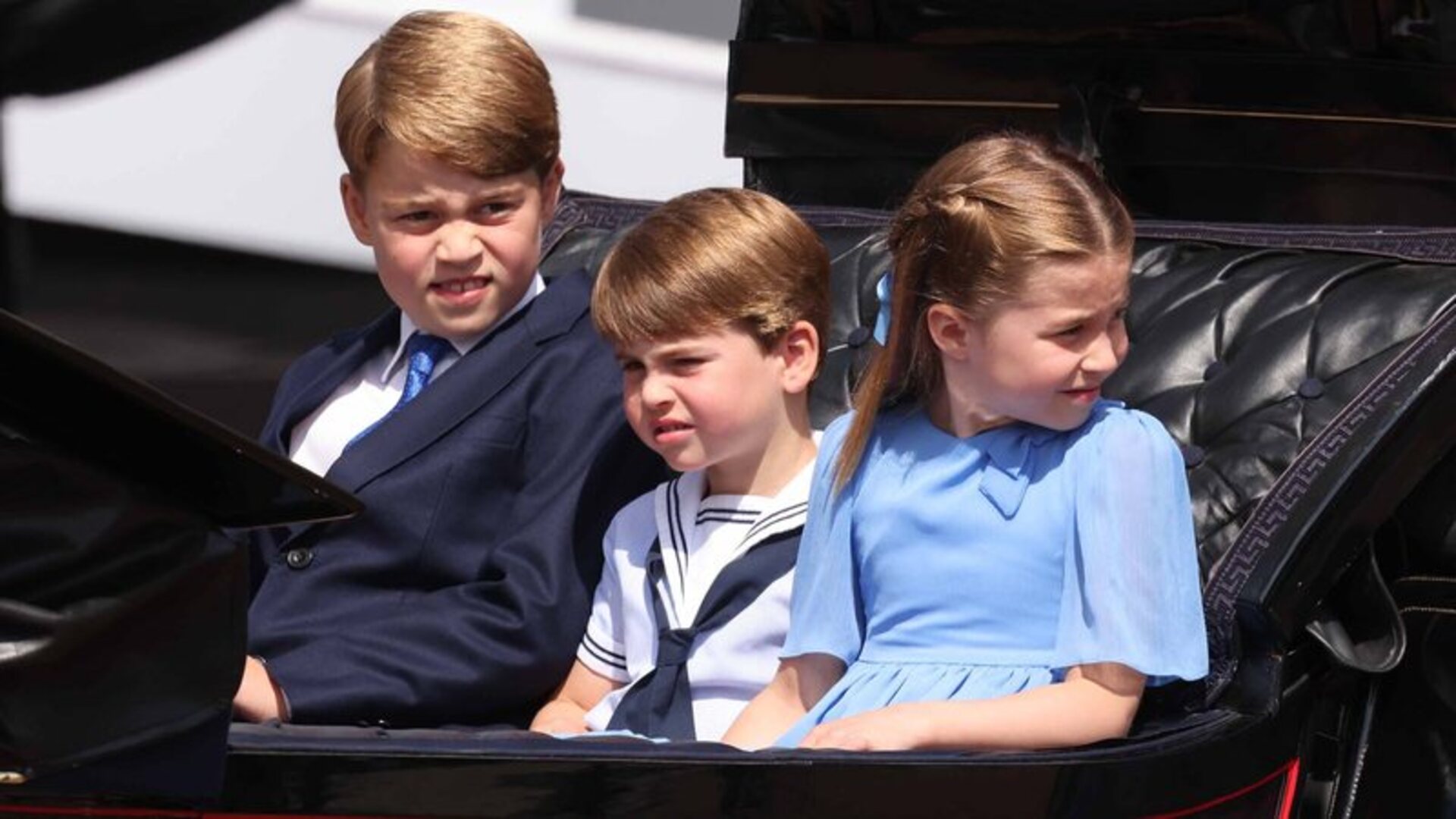 Saiba como Príncipe George, Princesa Charlotte e Príncipe Louis irão celebrar o Natal na escola