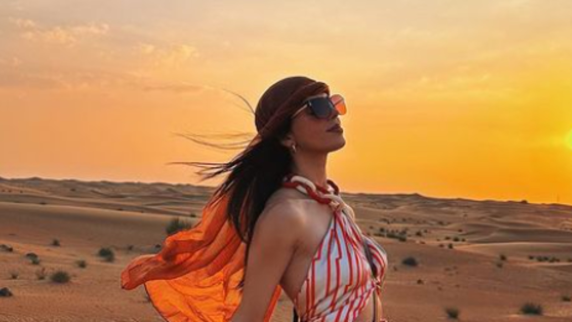 Giovanna Lancellotti ostenta em viagem por Dubai com bolsa caríssima