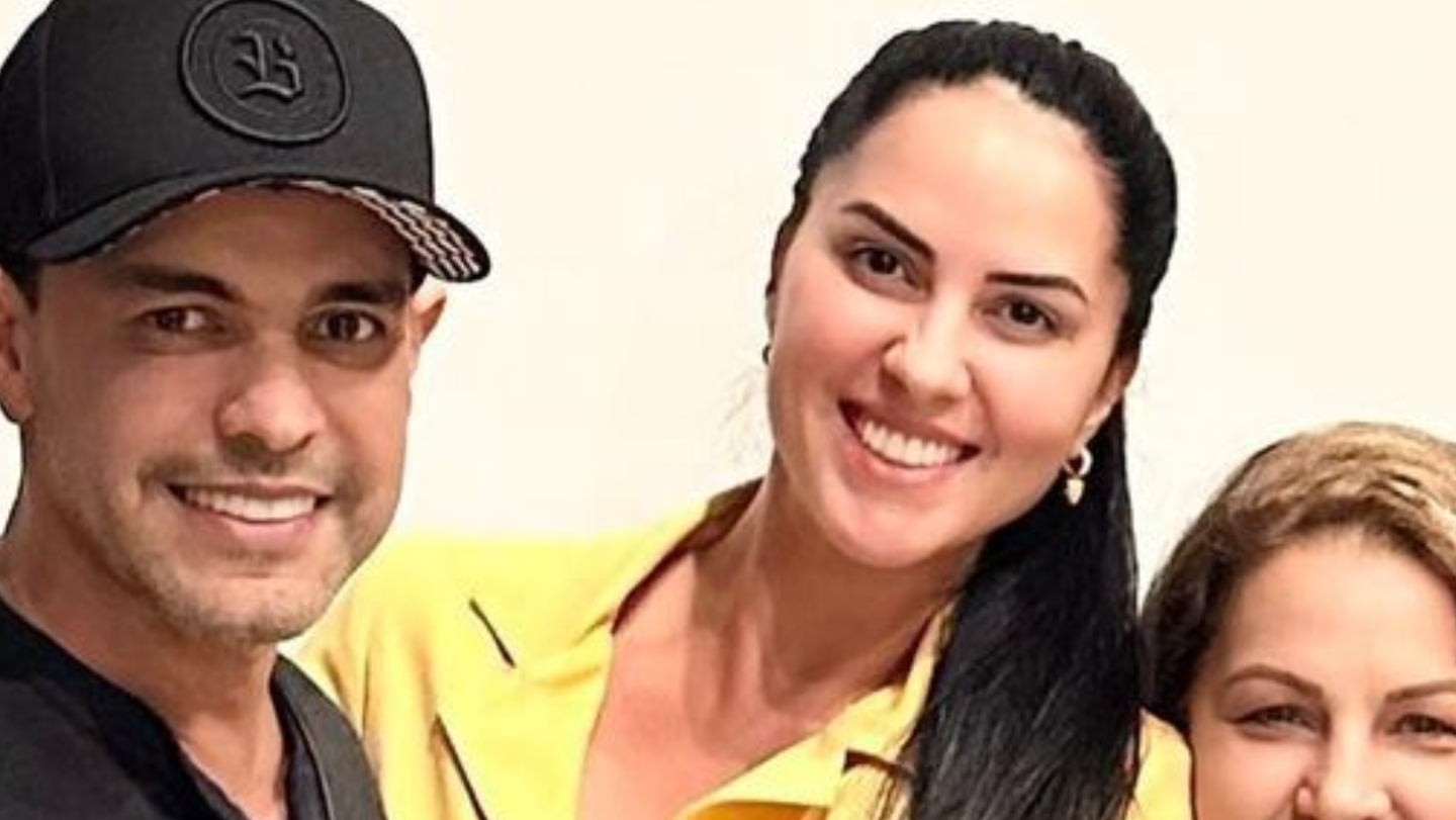 Graciele Lacerda compartilha foto rara com a mãe e o irmão: ”Que delícia”