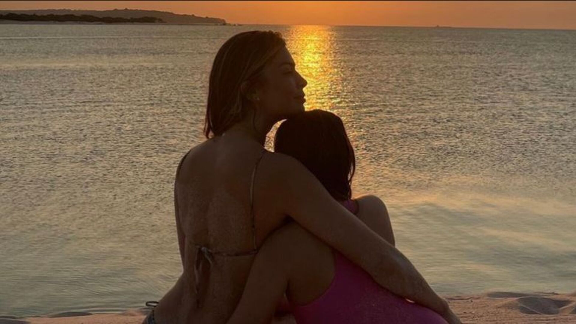 Grazi Massafera emociona ao compartilhar tbt de fotos com a filha Sofia