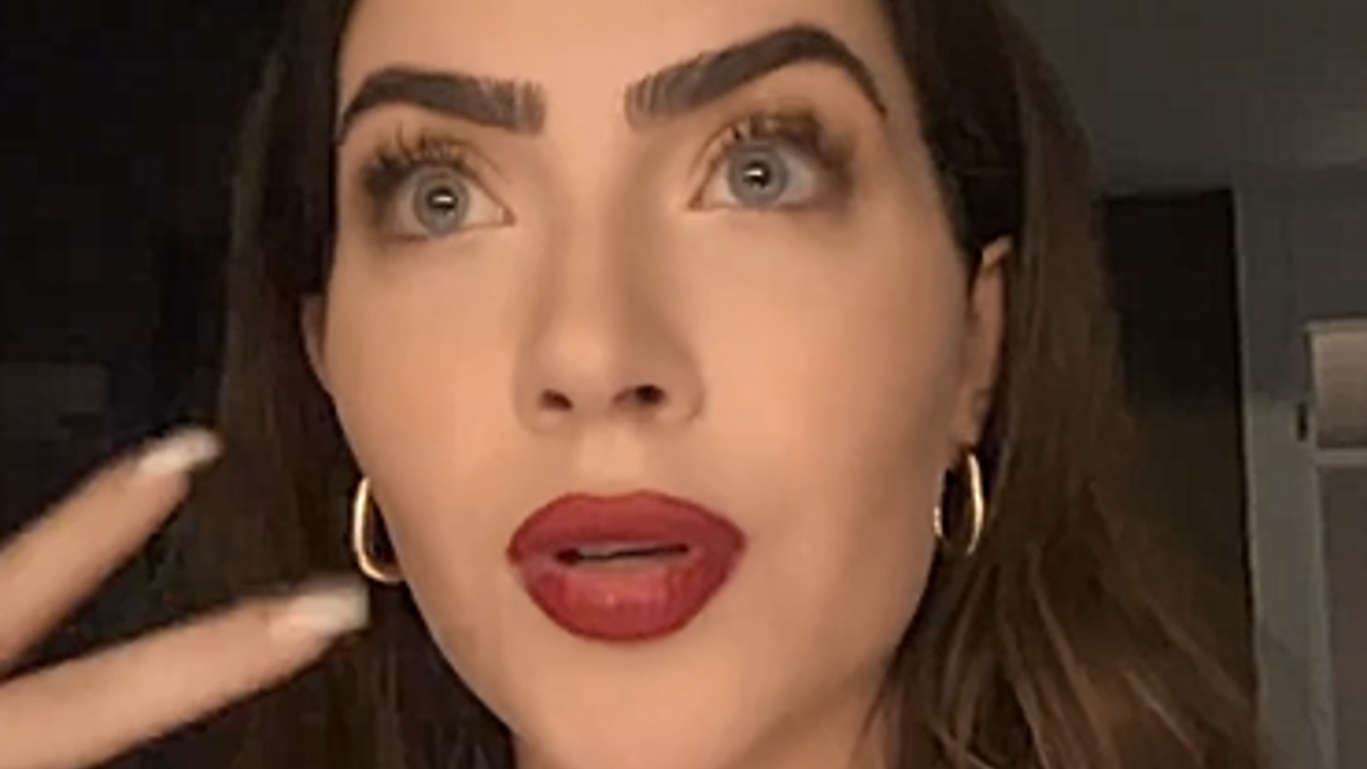 Jade Picon diz que caiu no choro durante sessão de terapia: “intenso”