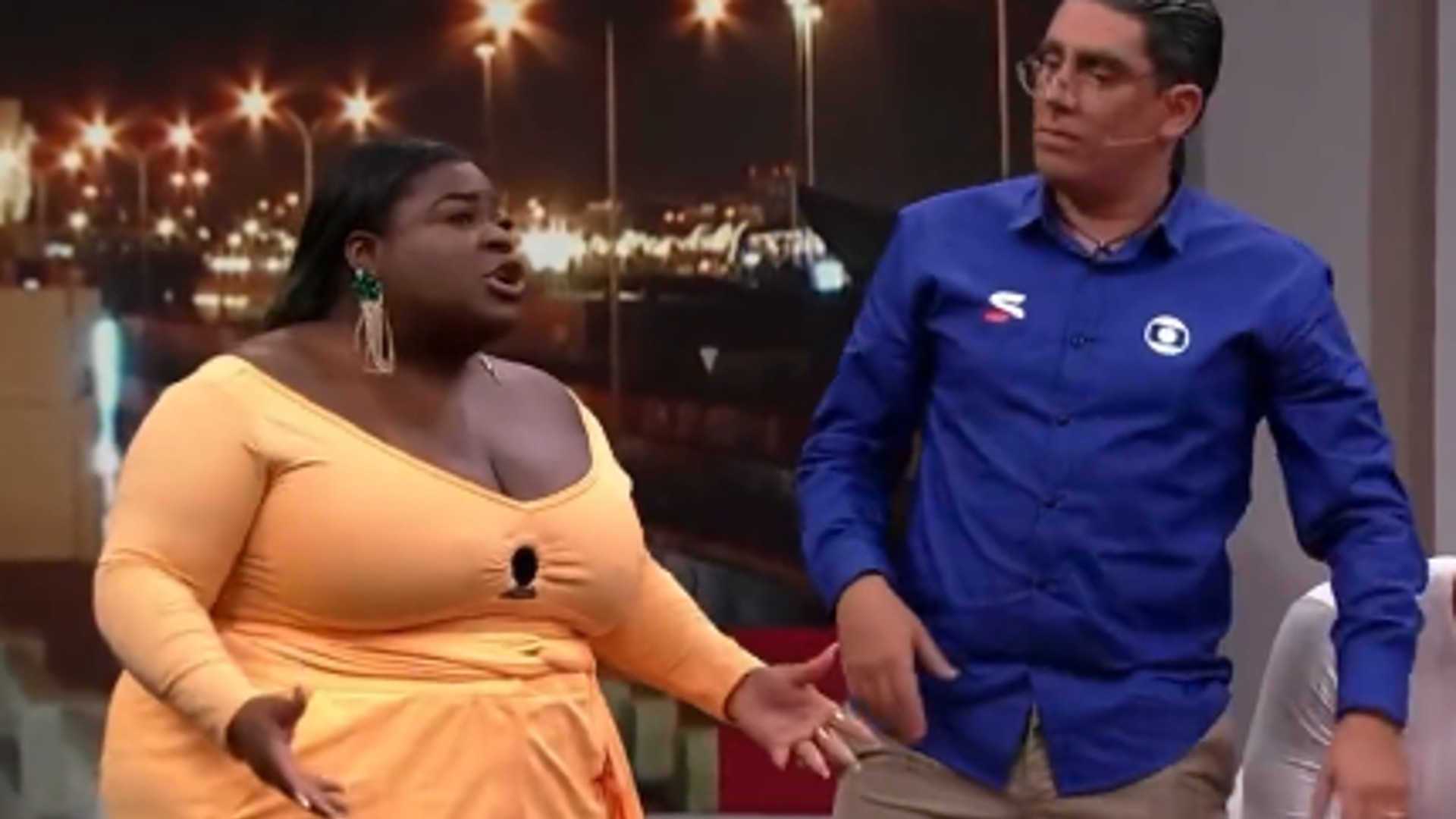 Na Central da Copa, Jojo Todynho se indigna e ameaça deixar programa
