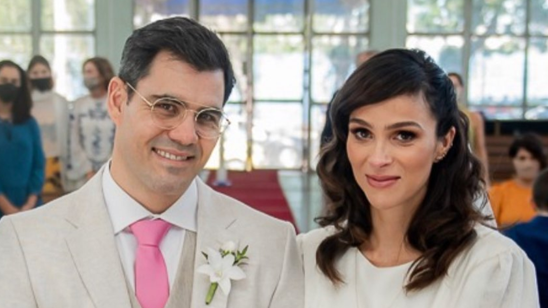 Juliano Cazarré faz linda declaração para a esposa, Leticia Cazarré: ”Mulher que Deus sonhou para mim”