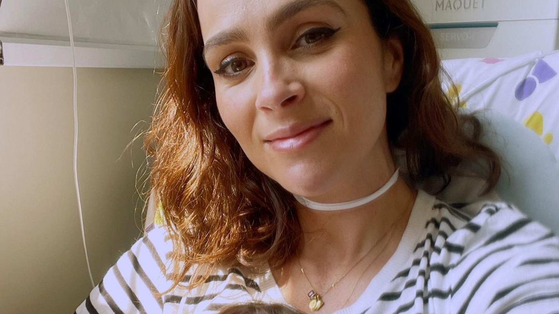 Leticia Cazarré publica nova foto com a filha: “pronta para servir à beleza da nossa vida”