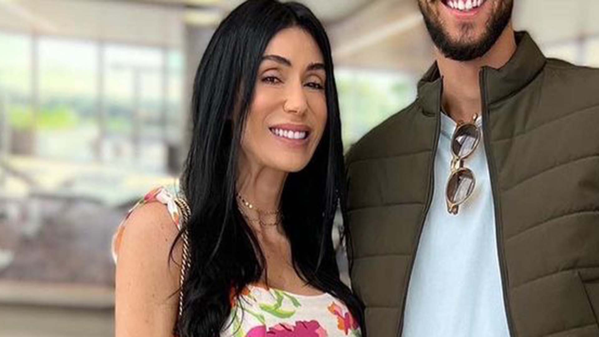 Filho bonitão de Michelle Barros rouba a cena em fotos com a mãe