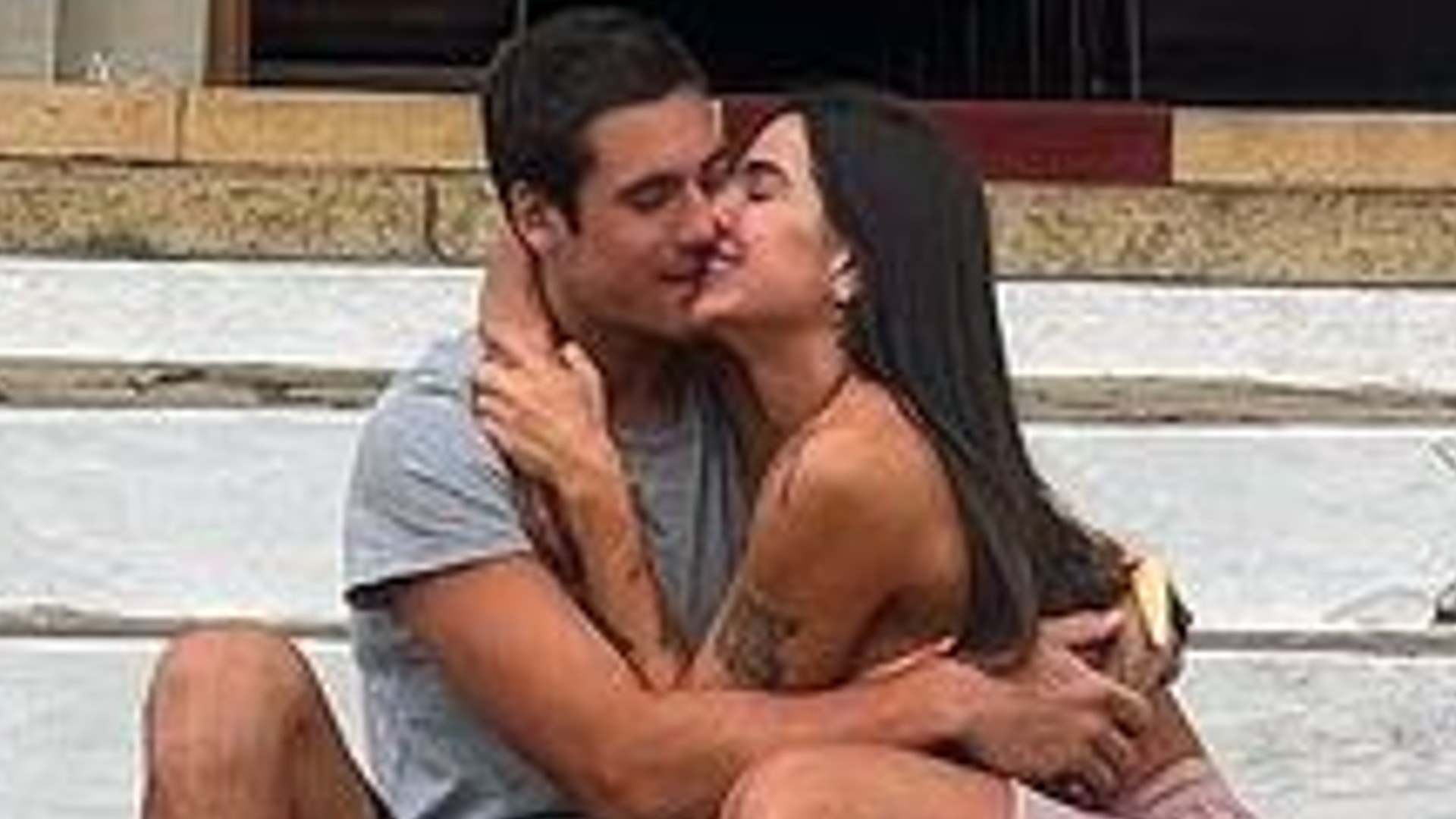 Nicolas Prattes se declara para a namorada: “Meu amor”