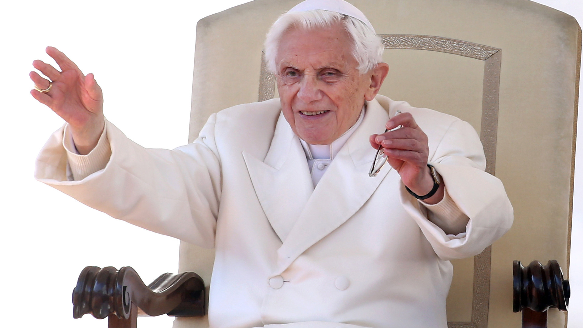 Papa Bento XVI morre aos 95 anos após piora repentina