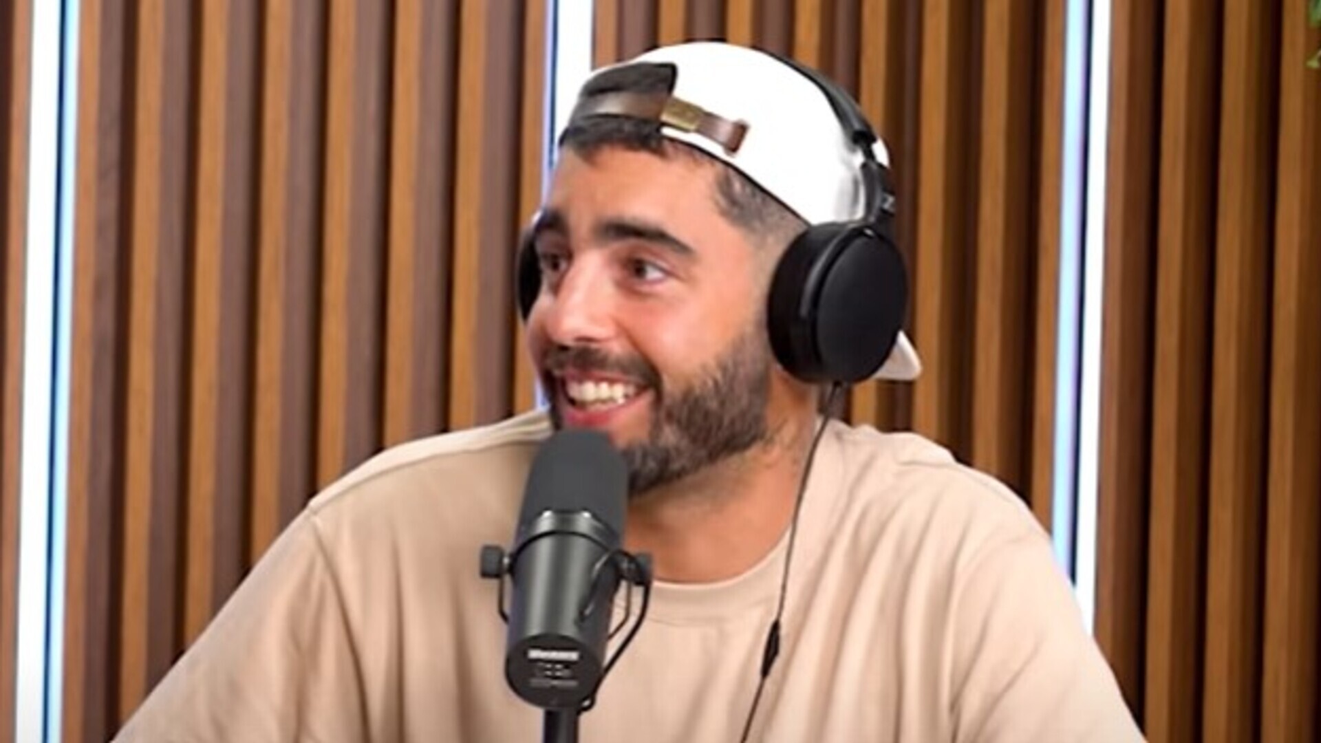 Pedro Scooby afirma que o amigo Gabriel Medina está solteiro em entrevista
