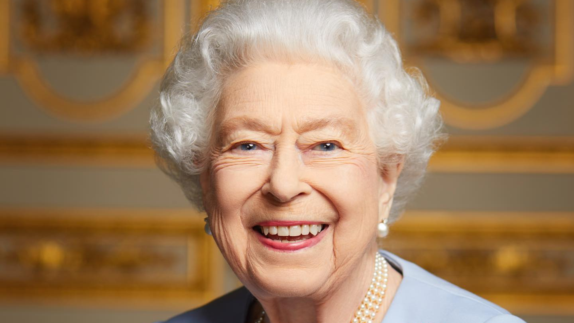 Rainha Elizabeth II: Relembre o primeiro e o último discurso de Natal da monarca