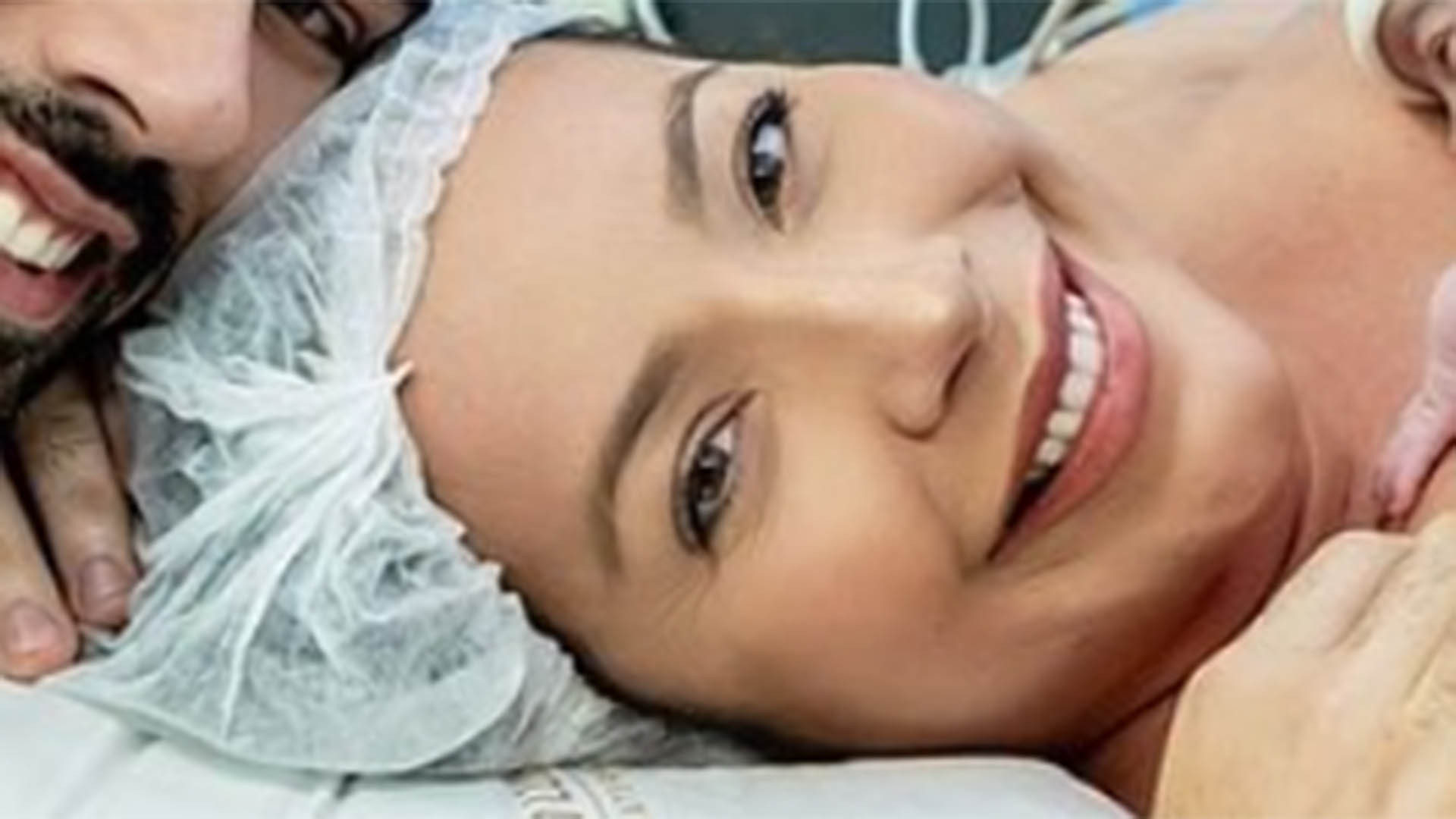 Renata Dominguez mostra as primeiras fotos com a filha recém-nascida, Giulia
