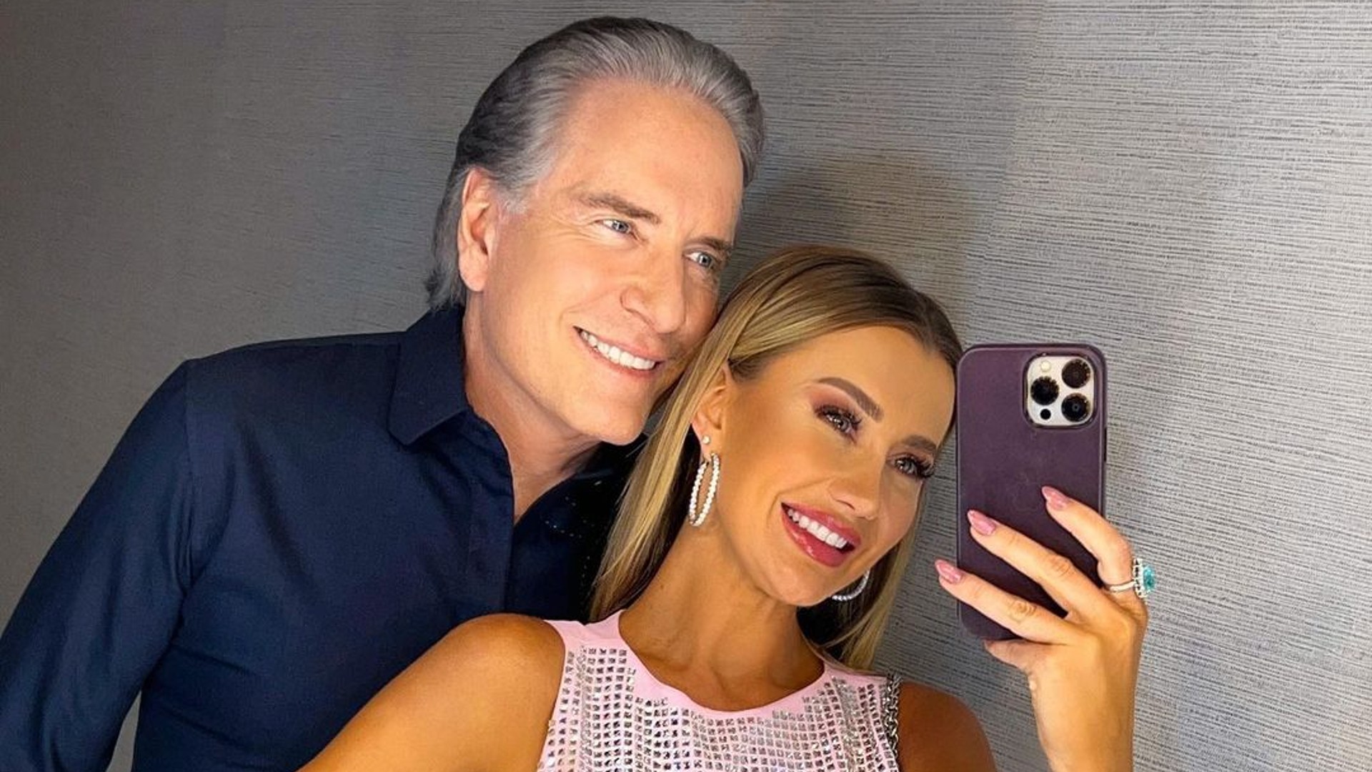 Roberto Justus aproveita noite ao lado da esposa em meio ao tratamento contra o câncer