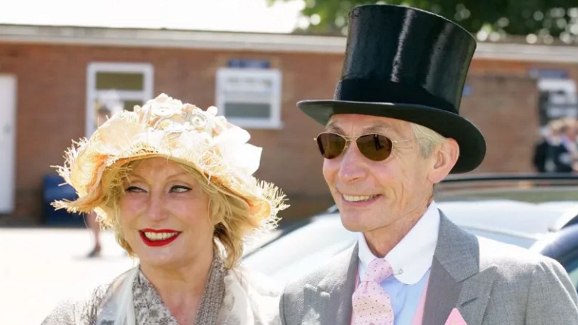 Viúva de Charlie Watts morre meses depois do baterista dos Rolling Stones
