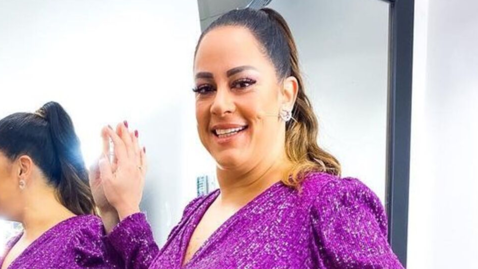 Silvia Abravanel escandaliza e para tudo ao surgir com vestido decotado: ”Maravilhosa”