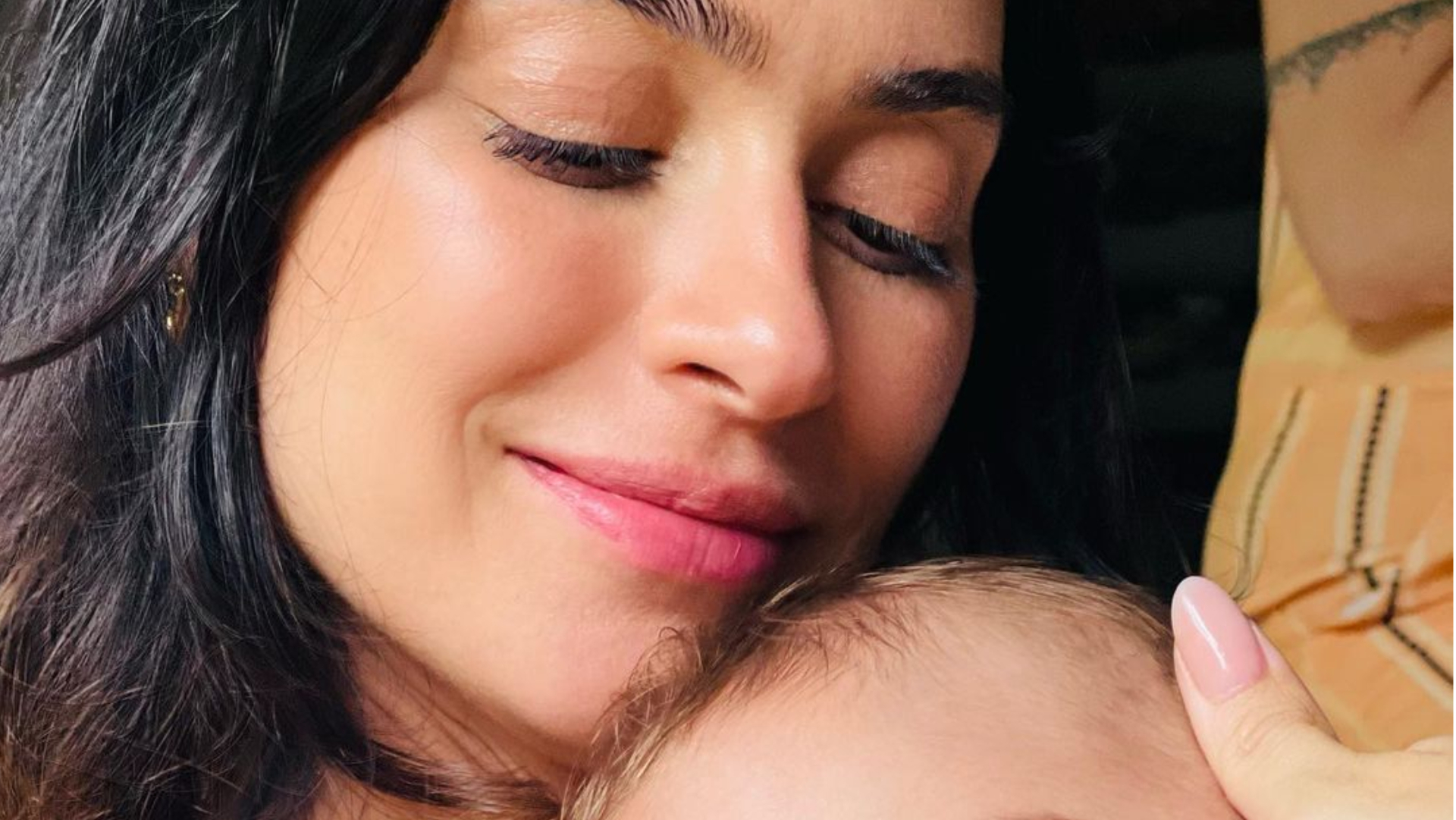 Thaila Ayala impressiona com fotos encantadoras do filho: ”Show de amor”