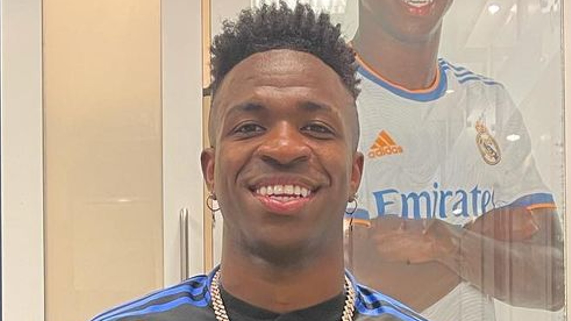Vini Jr. pede desculpas por derrota na Copa do Mundo e chora: “Frustração”