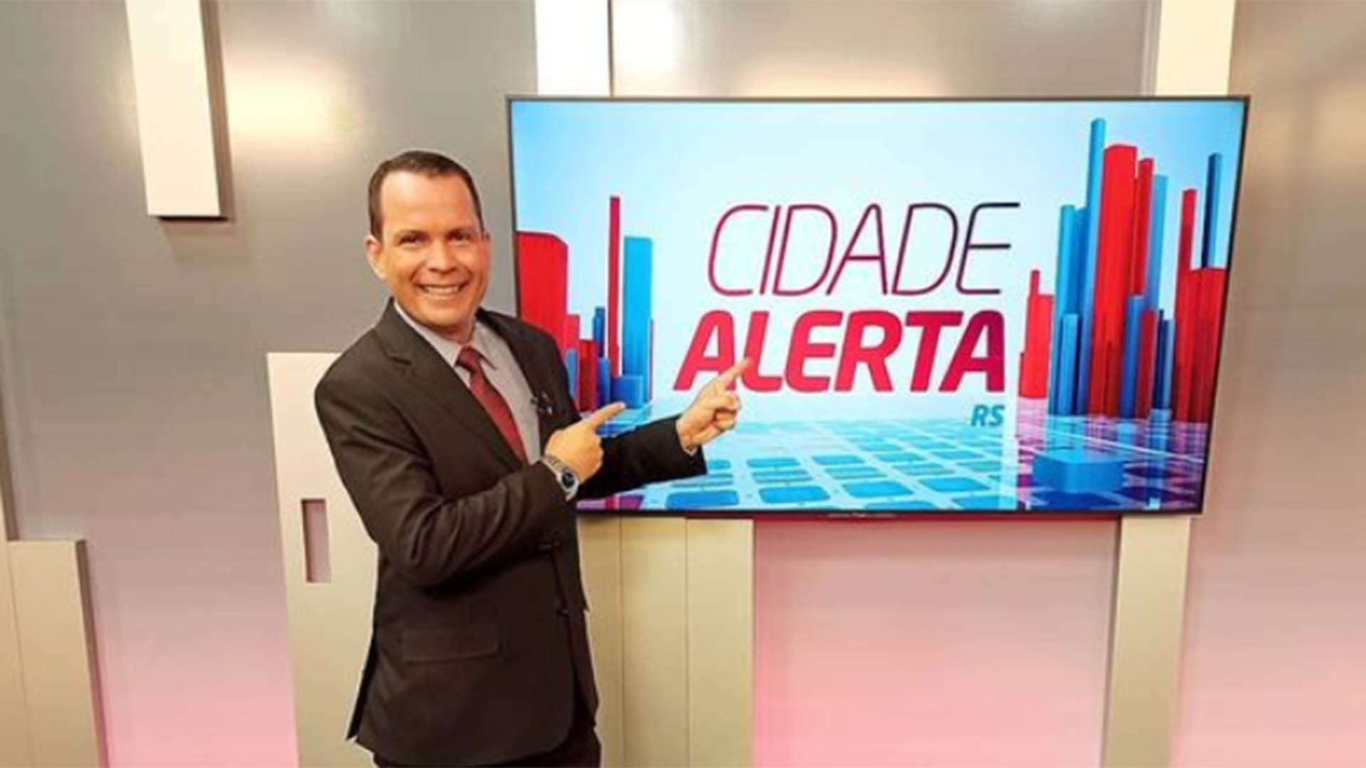 Ex-apresentador da Record TV é encontrado morto em sua casa